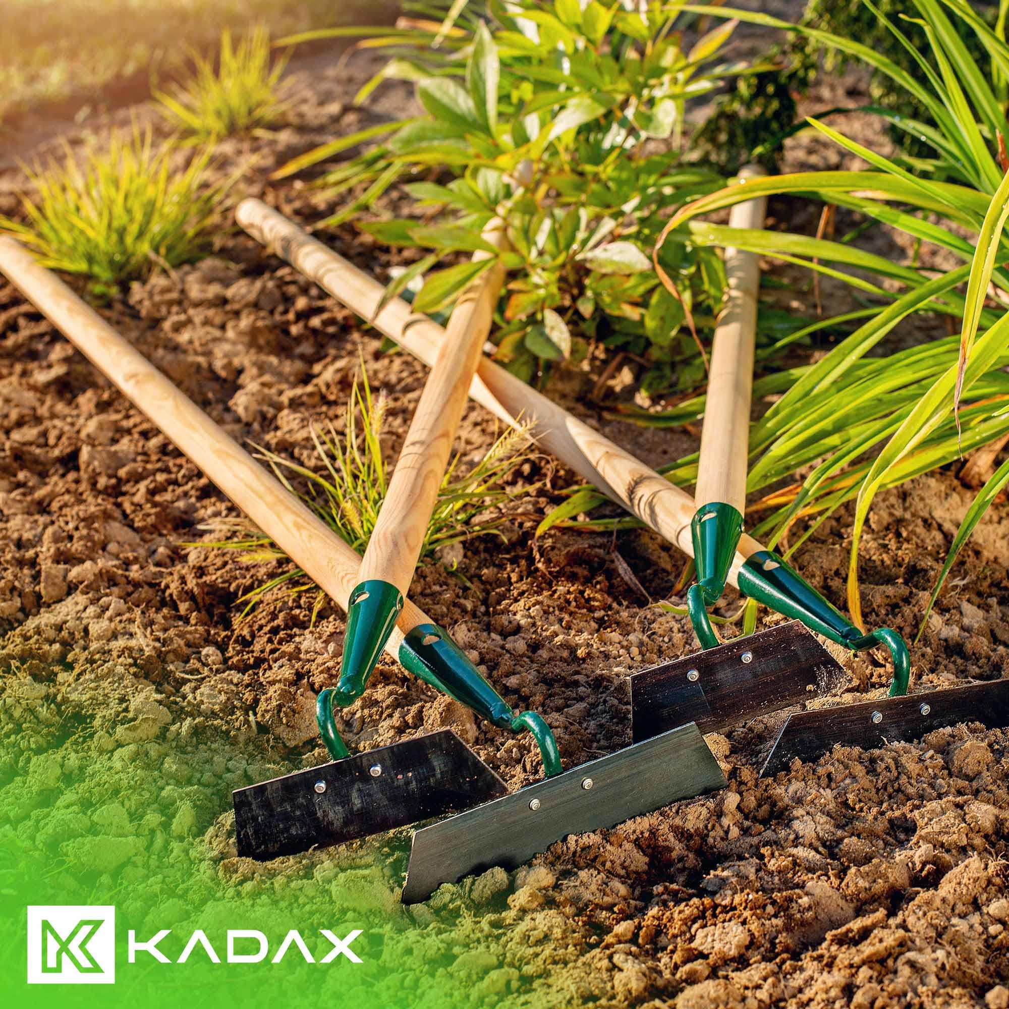 KADAX Hacke, Gartenhacke zum lockern, lüften und jäten des Bodens, für Garten, Blatt aus Metall, Gartenzubehör, Unkrauthacke zum entfernen von Unkraut, Grubber (Arbeitsbreite: 16 cm, mit Holzstiel)