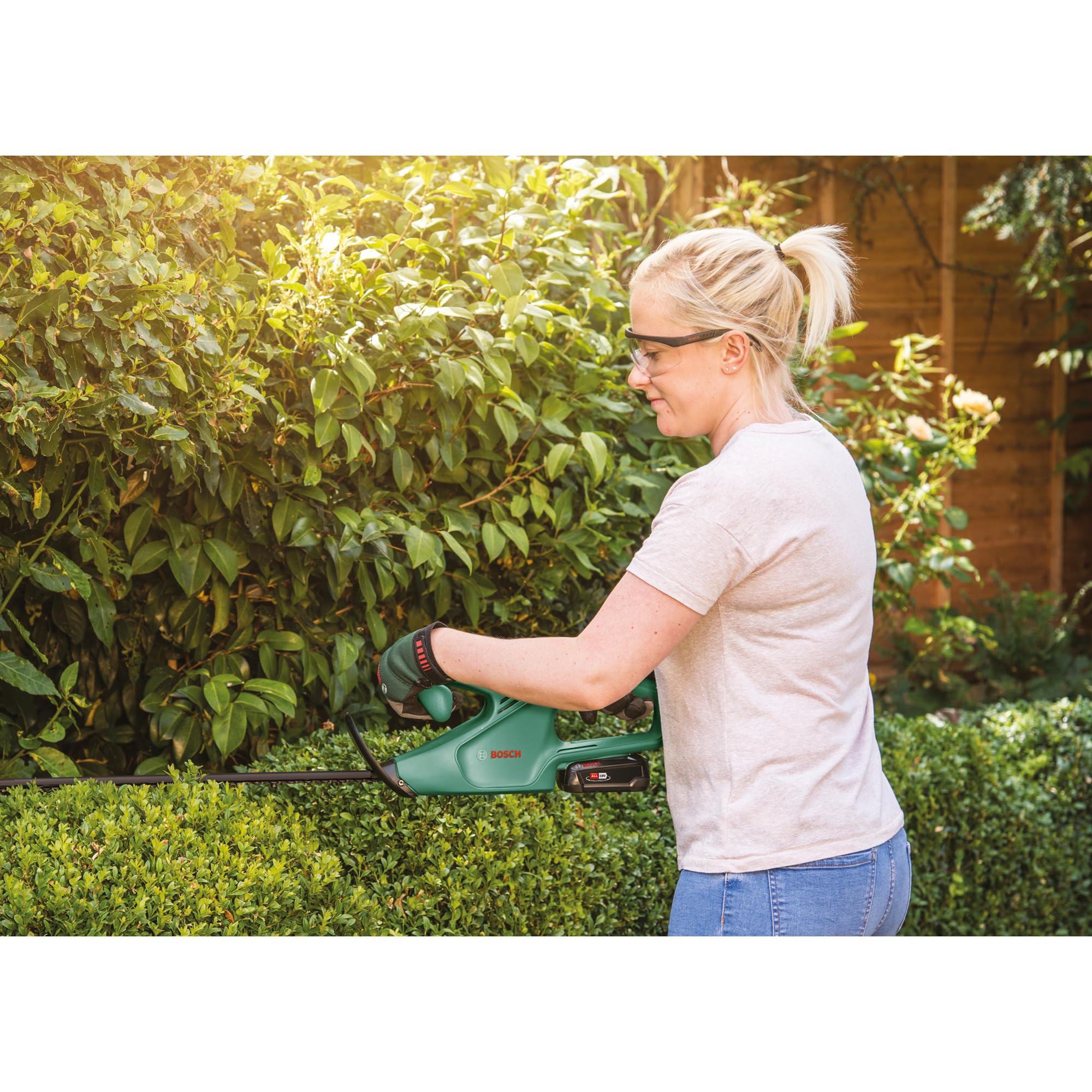 Bosch Tijeras Cortasetos a batería EasyHedgeCut 18-45 sin Bat./carg.