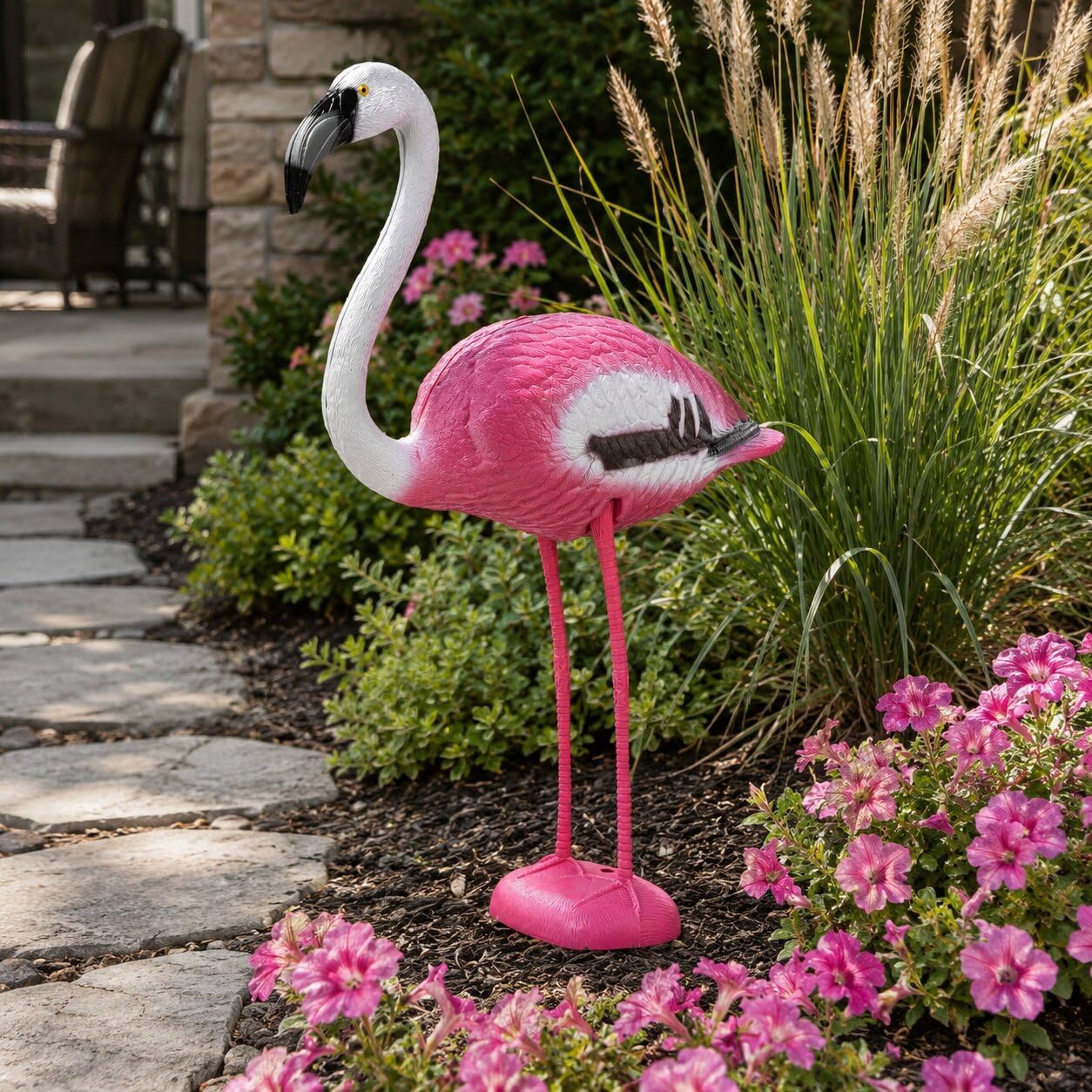KADAX Figura da giardino fenicottero, 80 cm, decorazione da giardino in plastica, statuetta da giardino esotica, statuetta da laghetto rosa, decorazione da giardino per laghetto (80 cm)