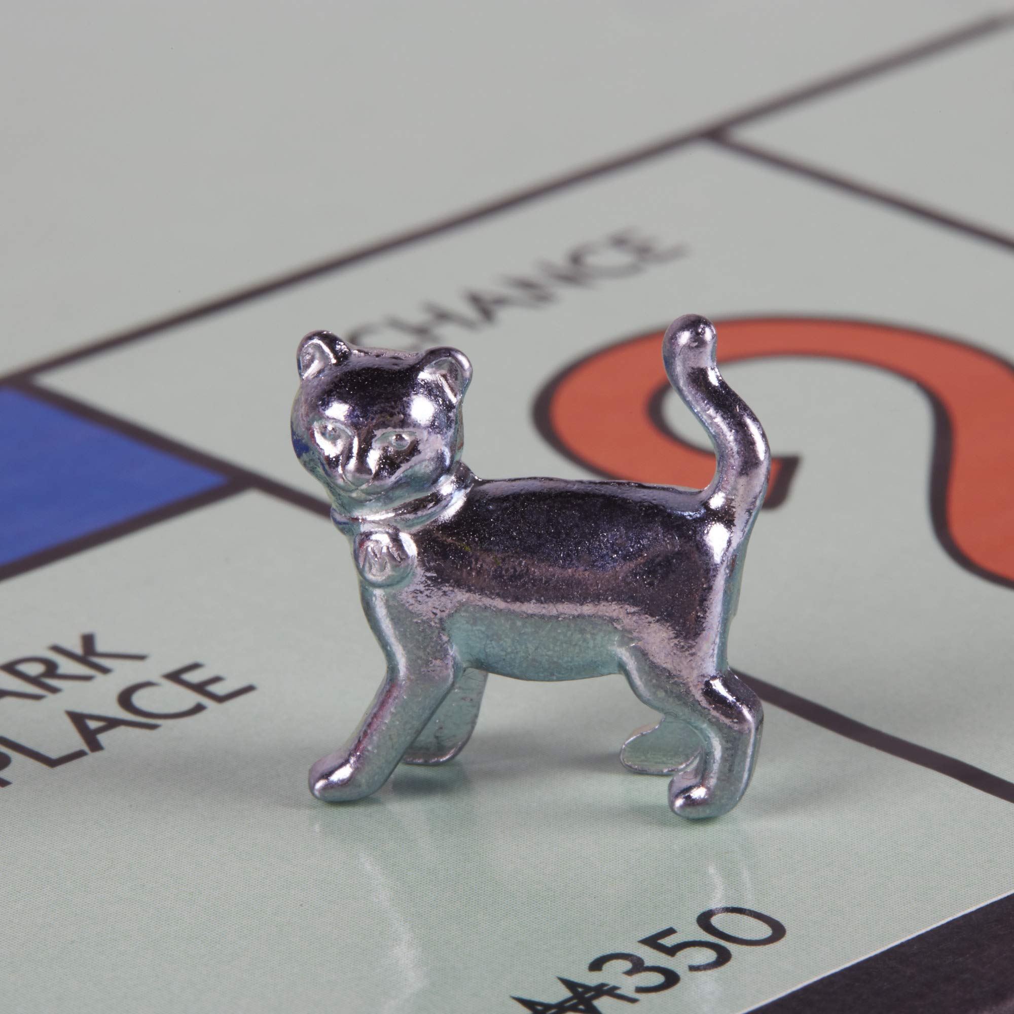 Monopoly, Jeu pour la Famille et Les Enfants, 2 à 6 Joueurs, dès 8 Ans, inclut des Cartes choisies par Le Public