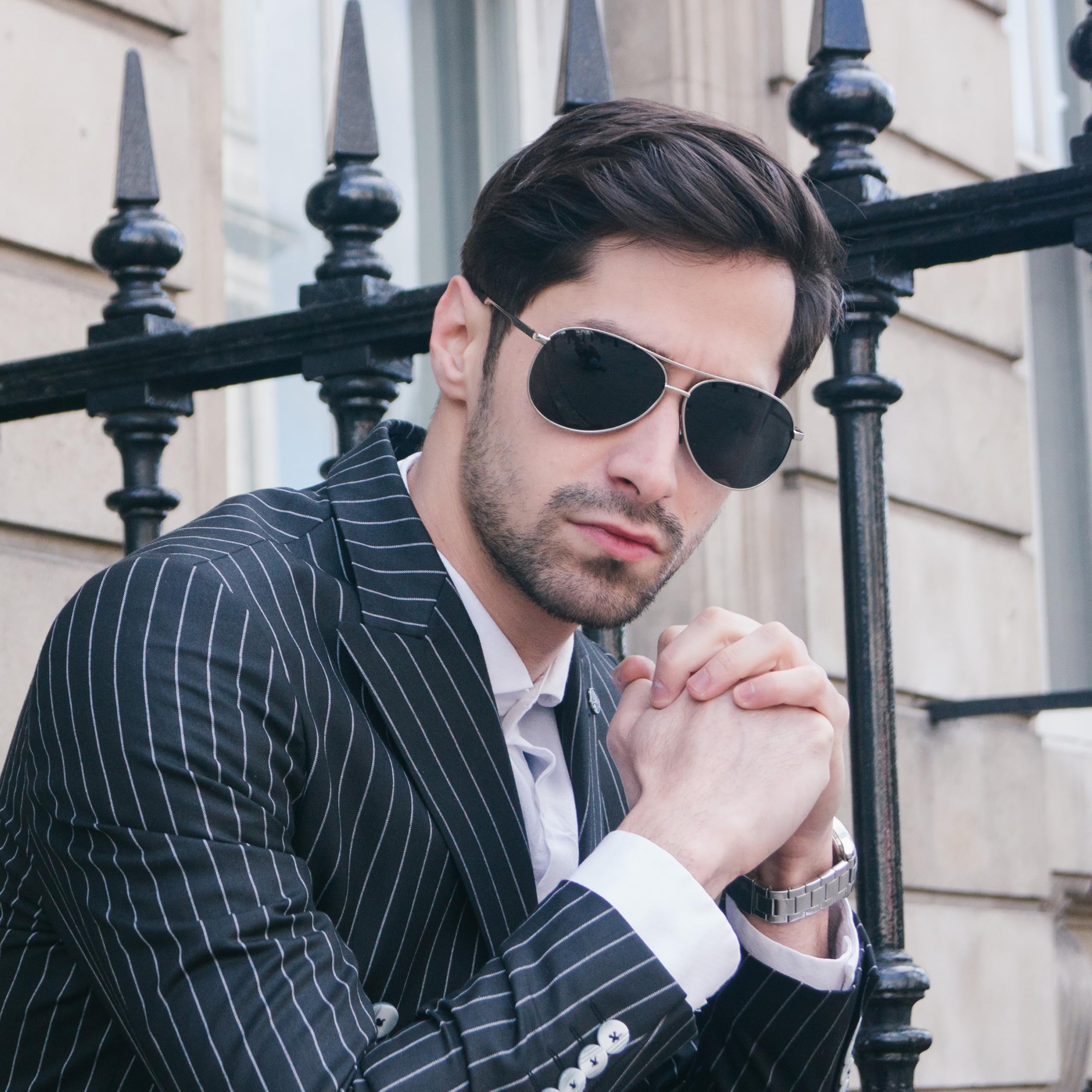 Lentes de sol polarizados para hombre, lentes de sol de aviador para hombres y mujeres, gafas de sol para pesca, conducción, marco de metal, protección UV, Marco negro A1, lente gris, Talla