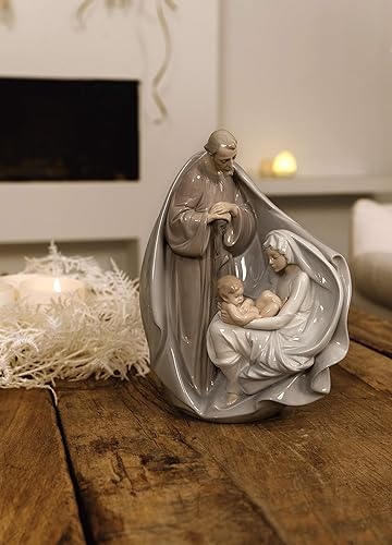 Miniatura 3 de LLADRÓ Figura decorativa del nacimiento de Jesús en porcelana brillante. Figura decorativa de belén con la Virgen María, San José y el Niño Jesús.