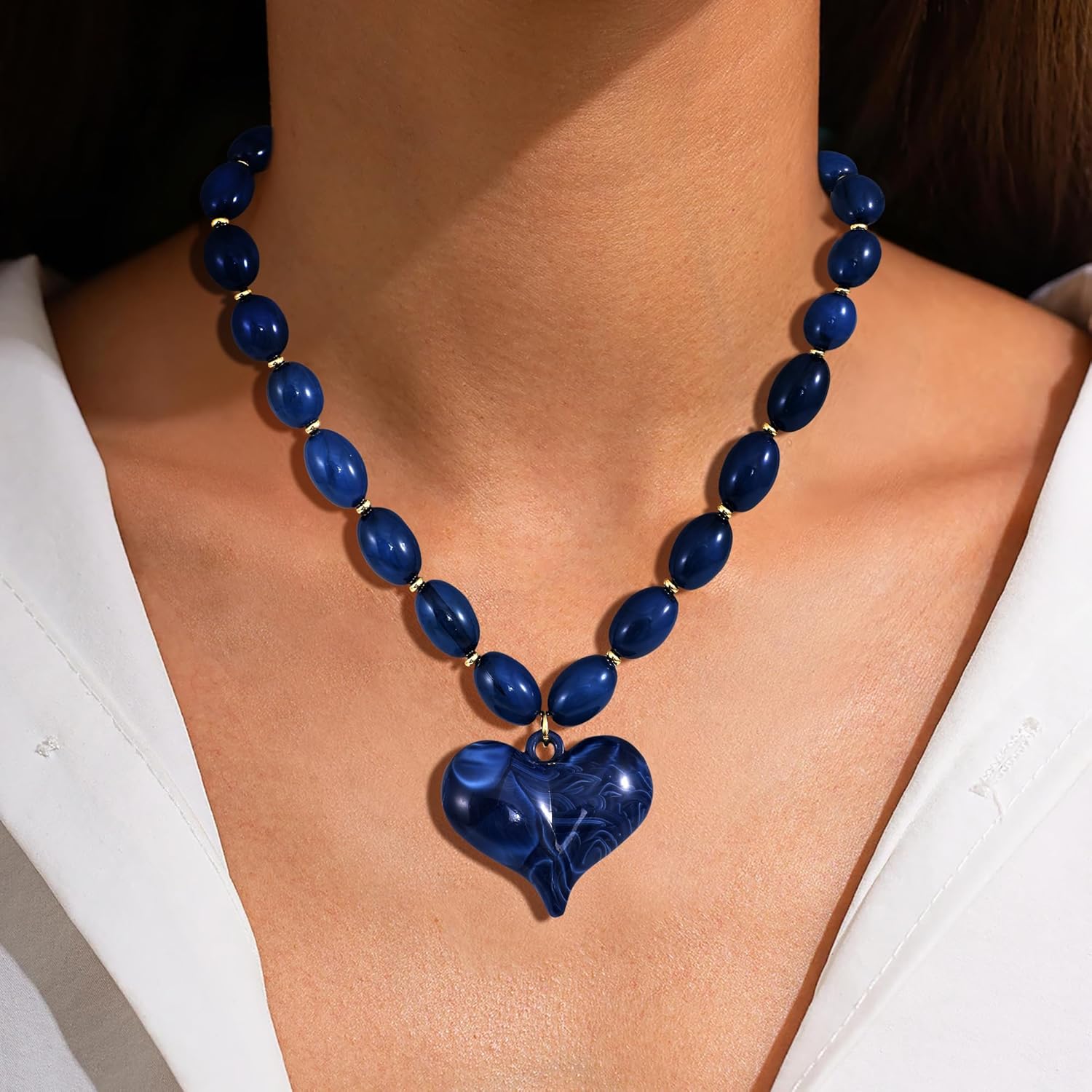 Acrylic Beaded Chunky Heart Necklace Statement Necklace Puffy Heart Pendent Necklaces for Women Fashion Jewelry - Image 3