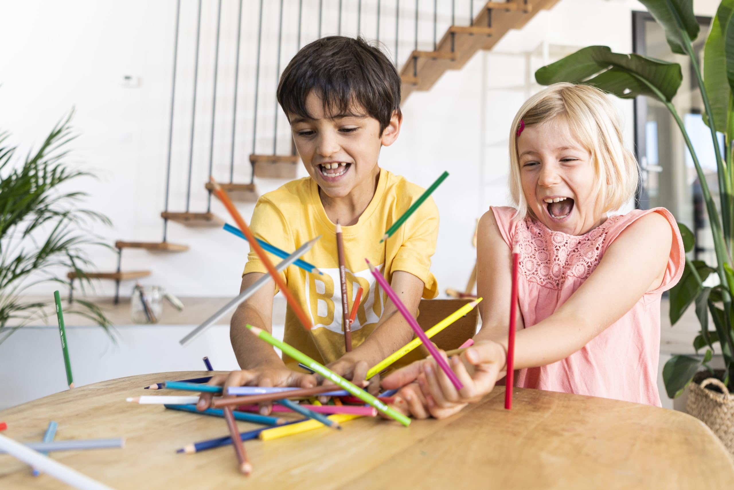 Maped - Ergonomiczne kredki trójkrawędziowe, kolorowe kredki Color'PEPS Star z drewna z certyfikatem FSC – 72 x pisaki