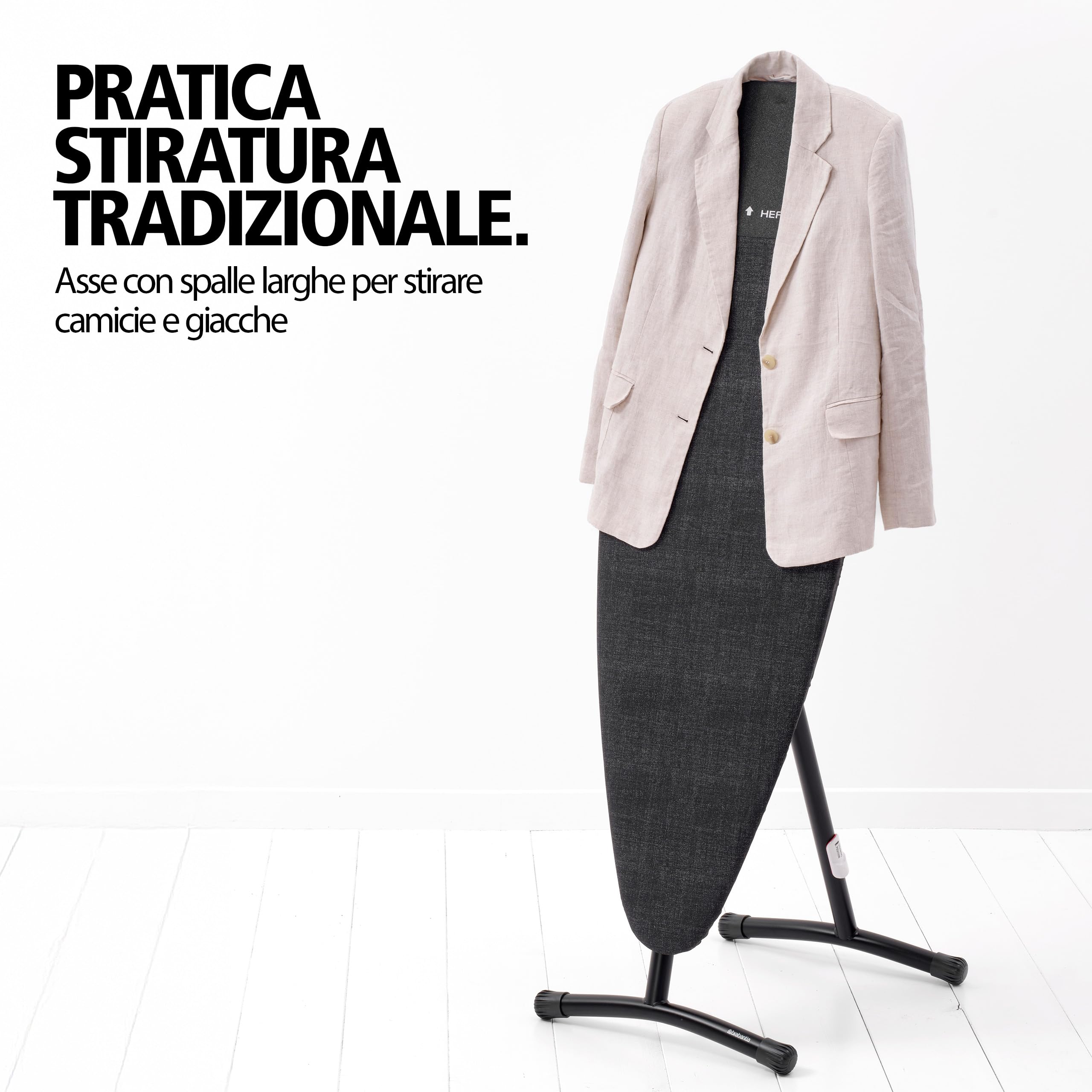 Brabantia Asse da stiro D 135 cm x 45 cm (Denim Black), Tavola da stiro grande 2 in 1 per stiratura verticale e a vapore, Asse con piano di lavoro termoresistente