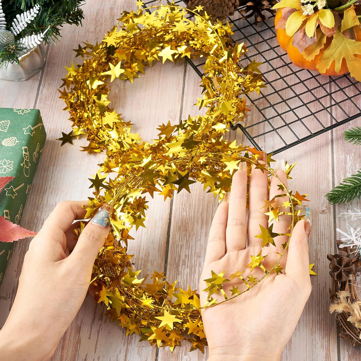 Gold Star Tinsel Garlands for Home Party 49.2 FT Party Decoration Star Wire Tinsel Garlands with Wire Glitter Xmas Tree Hanging Decorations for Holiday Wedding Birthday Tree Wall Rail image 5