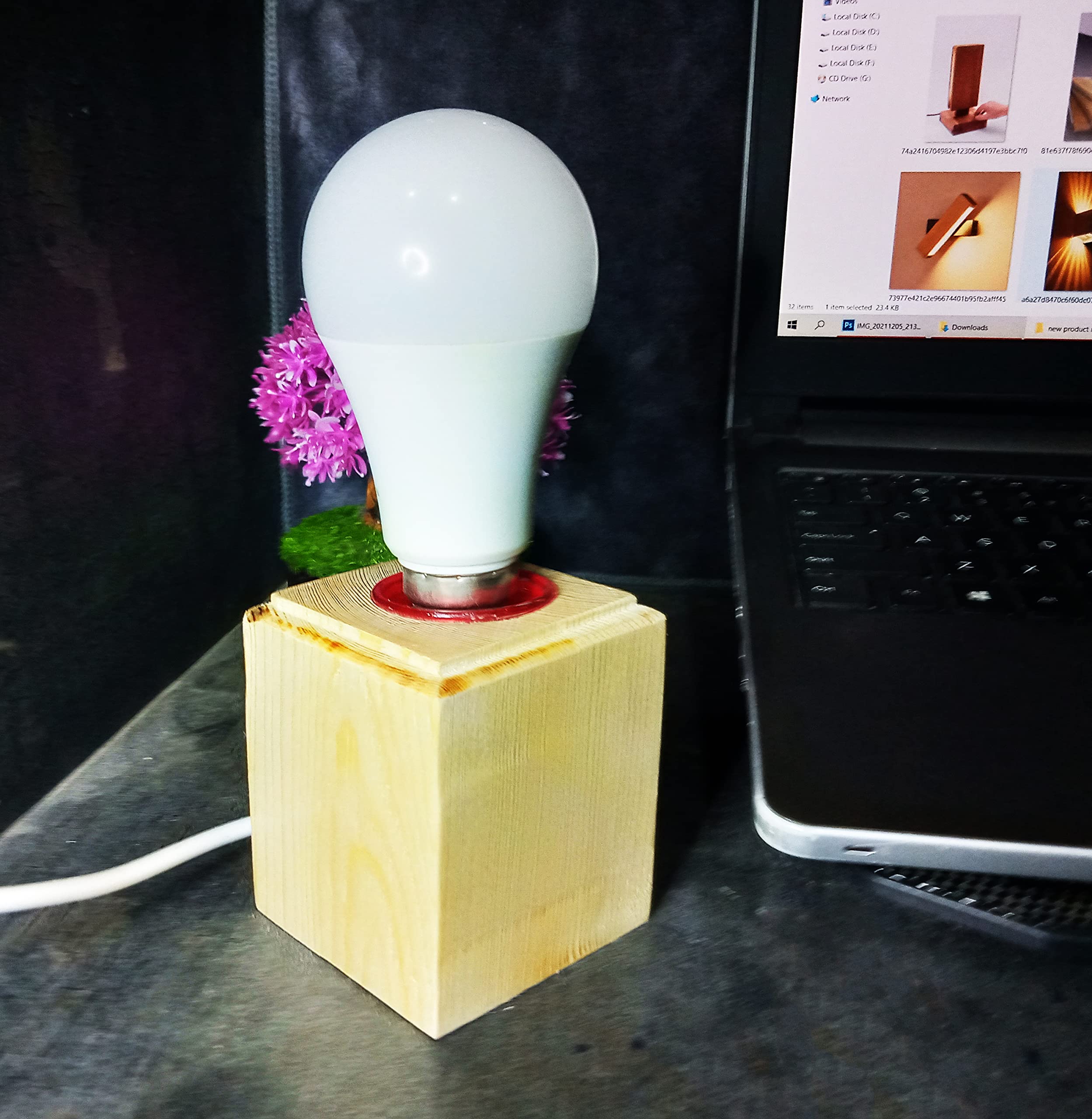 Wood-Man LED Bulb Wooden Table Lamp with Creative Design,Suitable for Bedside, Study Table, Dining Table Silent Light Effect Table Lamp (19 cm, Brown)