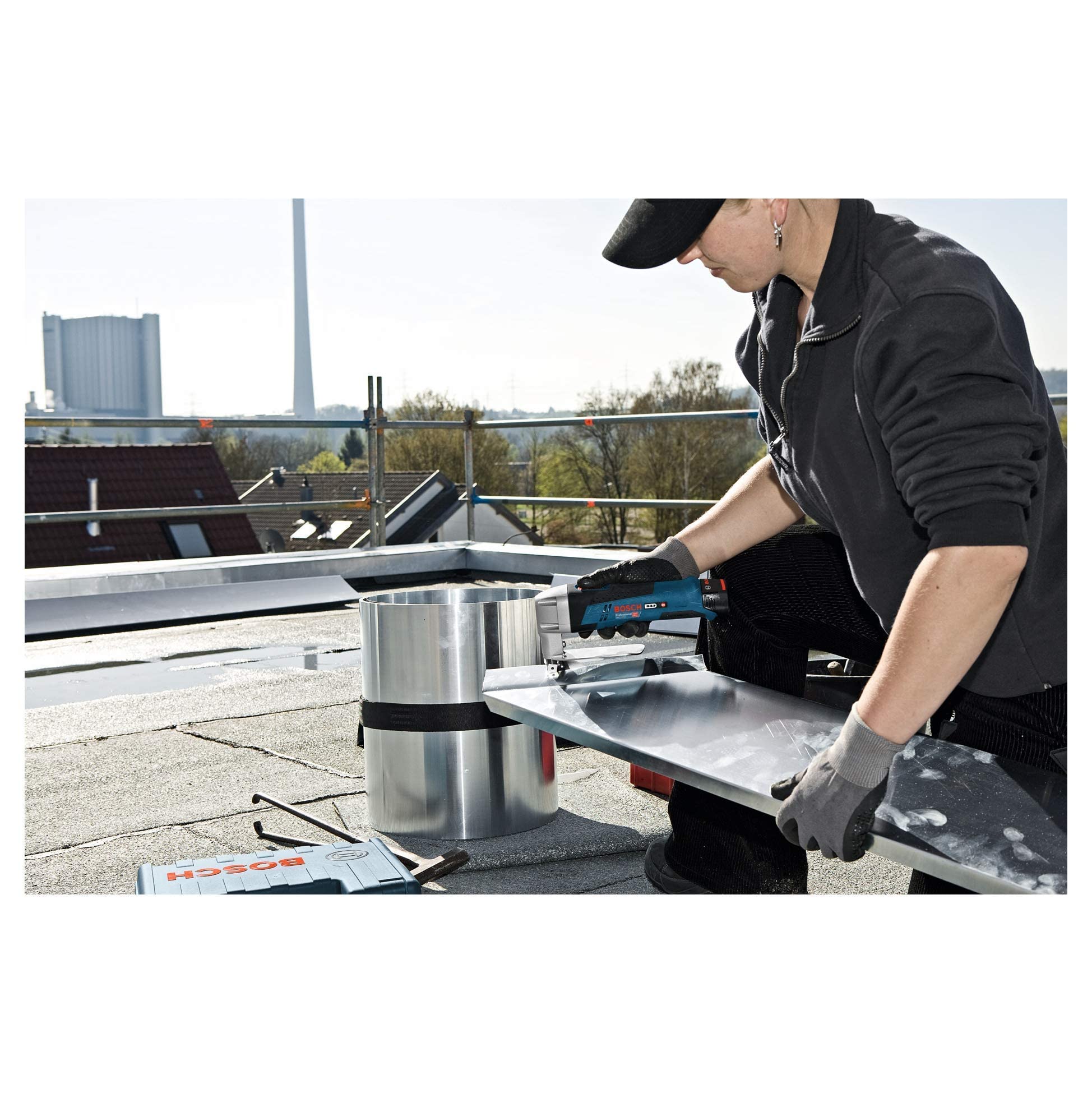 Bosch Professional 0601926105 Bosch GSC 12 V Cesoia, Solo utensile (Batteria, Caricabatterie e Kit Non Inclusi)