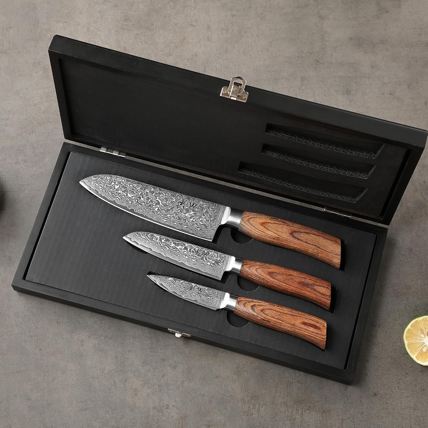 Wakoli 3-Piece Damascus Knife Set – Edib Pro Series with Wooden Gift Box – Kitchen Knife with VG10 Steel Core, 2 Santoku Knives & Paring Knife - Image 3