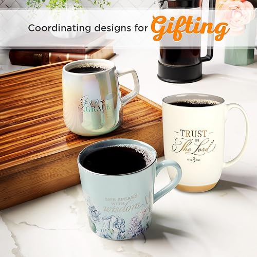 Miniatura 6 de Christian Art Gifts Taza de cerámica con texto en inglés "Trust in the Lord" (Confianza en el Señor) - Taza grande de 15 onzas con versículo bíblico
