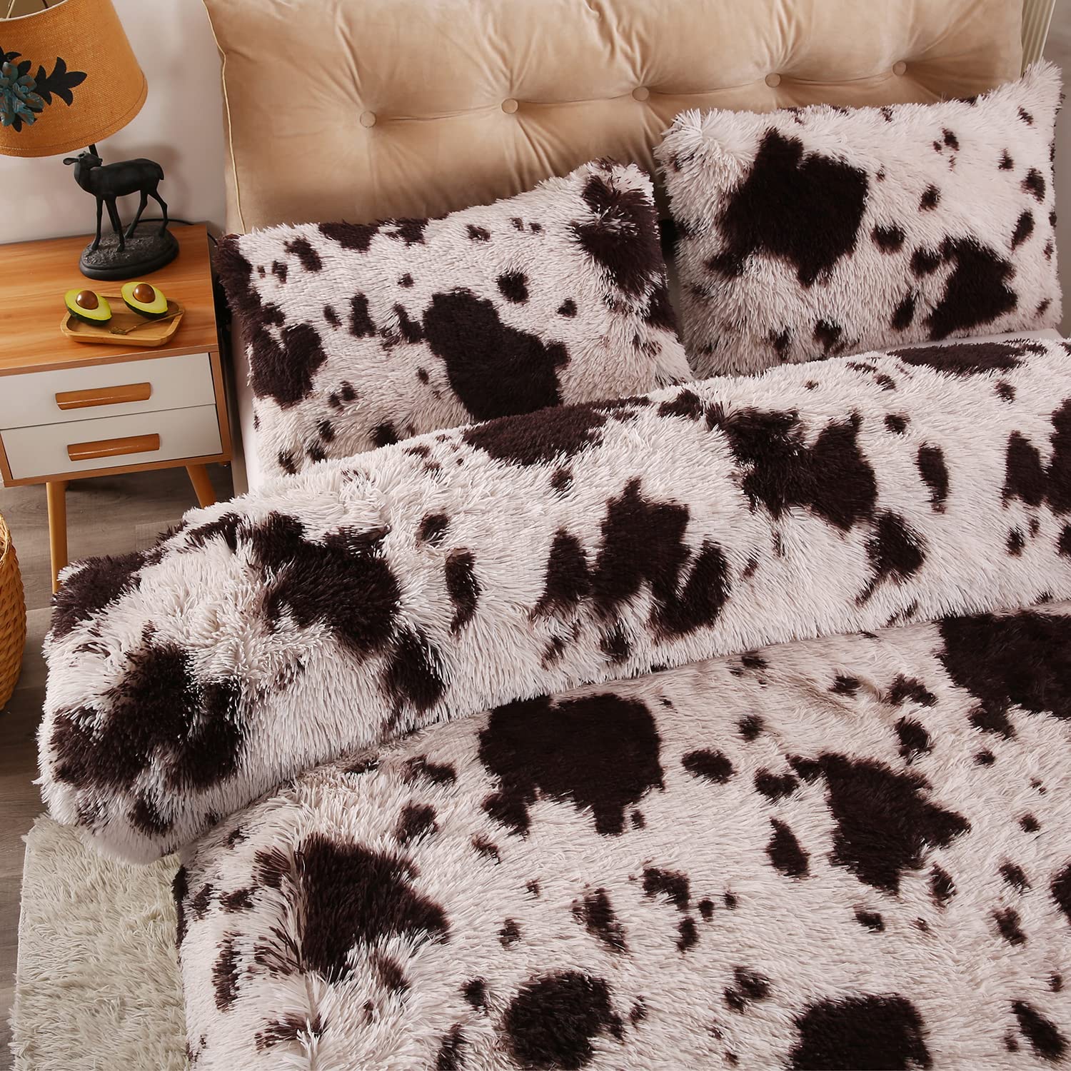 Suncloris Luxury Fluffy Plush Shaggy Duvet Cover Set for Kids and Adults, Black White Cow Themed Flannel Velvet Quilt Bedspread Cover Set with 2 Fuzzy Faux Fur Pillowcases (Brown, Queen)