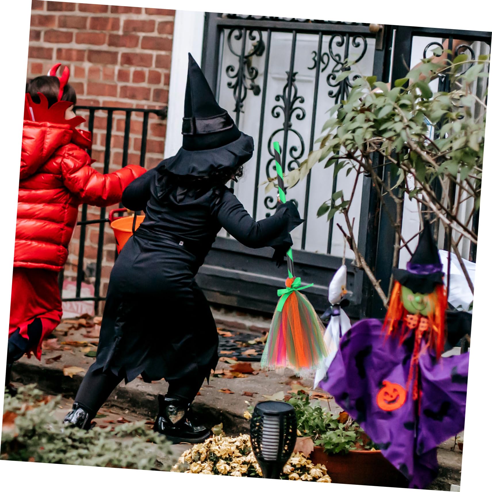 Beavorty Dancing Witches Broom Toy Plastic Wizard Broom Halloween Decor Boys and Girls for Halloween Party