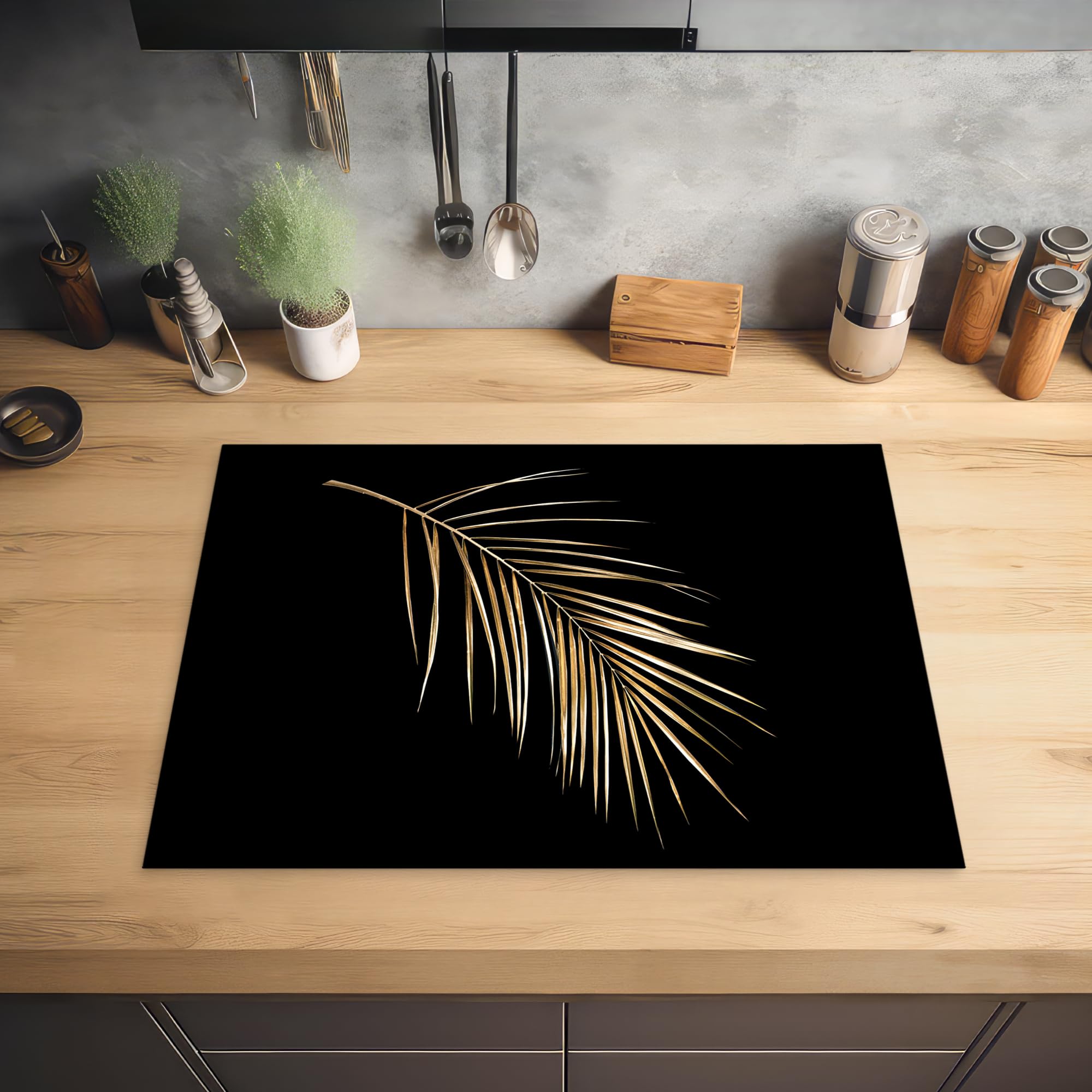 KitchenYeah© Inductie Beschermer 59x52 cm Keuken Decoratie Kookplaat Beschermer voor Inductiekookplaat Afdekplaat Anti Slip Mat - Planten - Goud - Zwart - Bladeren - Luxe