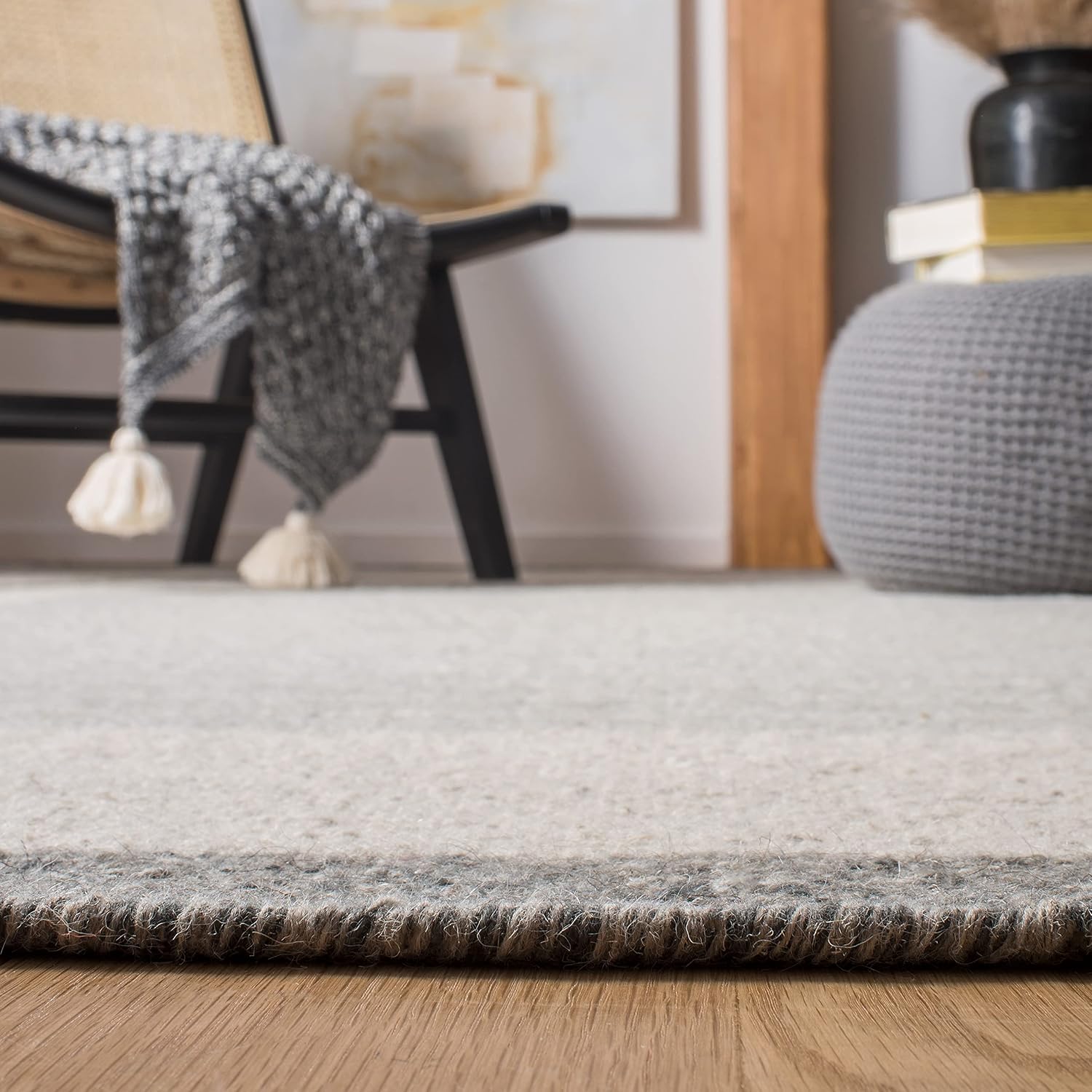 SAFAVIEH Kilim Collection Runner Rug - 2'3" x 9', Ivory & Grey, Handmade Modern Geometric Reversible Flat Weave Wool, Ideal for High Traffic Areas in Living Room, Bedroom (KLM155A)