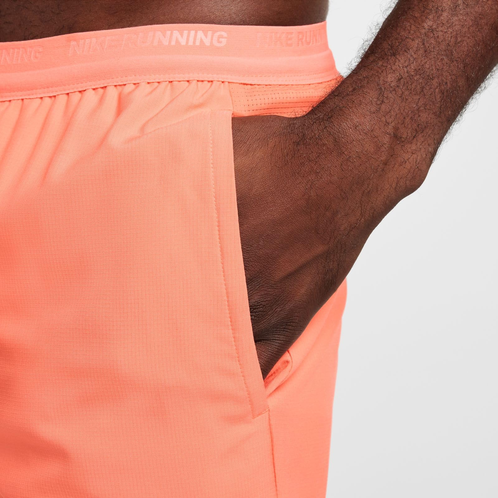 NIKE Nike Stride Dri-fit 2-in-1-laufshorts Für Herren (Ca. 18 Cm) - Spodenki do biegania 2 w 1 Mężczyźni