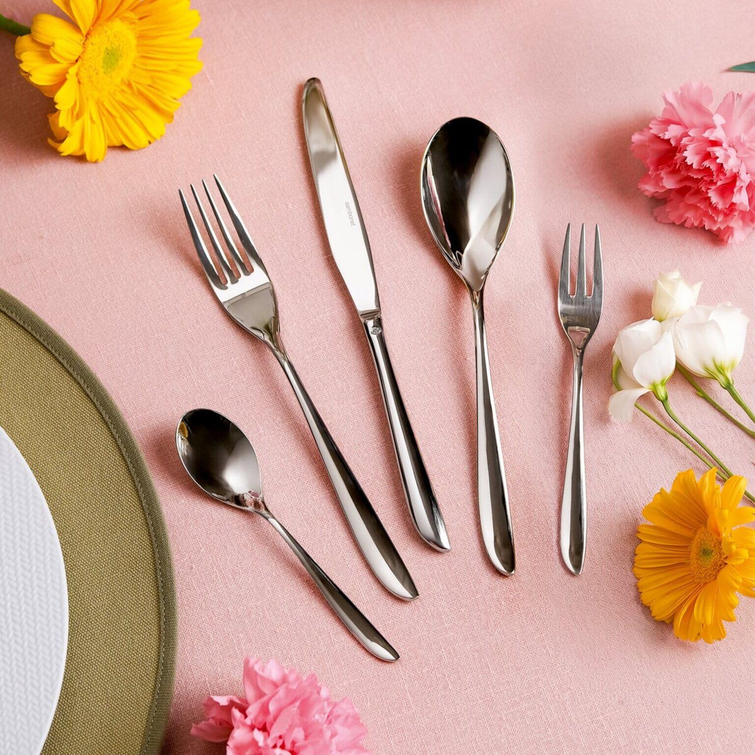 Sambonet Leaf 52163-N2 - Set di Posate da Tavola monoblocco in acciaio inox 18/10, per 12 persone, 60 pezzi: 12 forchette, 12 cucchiai, 12 coltelli, 12 cucchiaini da tè, 12 forchette dolce