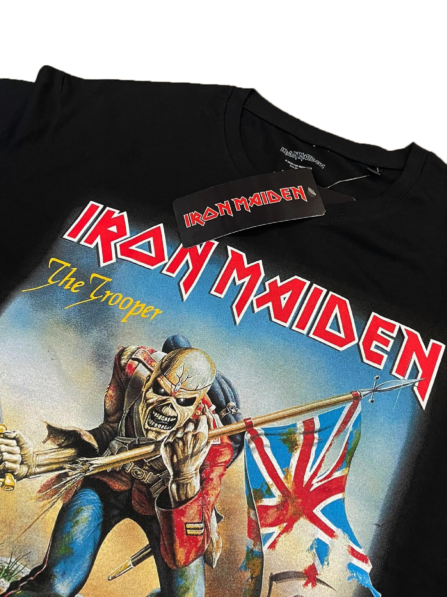 T-Shirt Iron Maiden The Trooper. T-Shirt Rock Officiel Noir. Bande Heavy Metal. Coton Unisexe. Adulte Garçon.