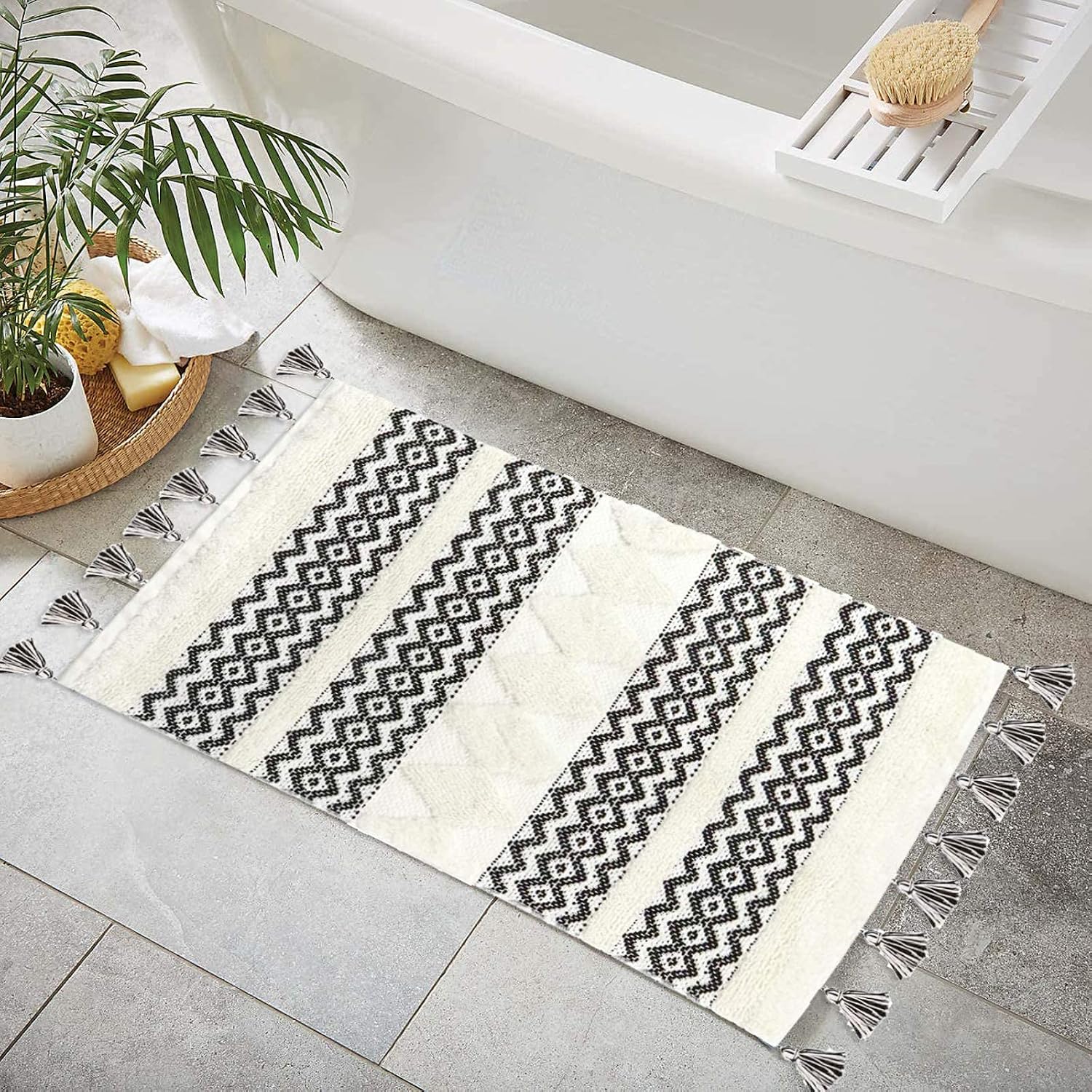 Lahome Boho Small Bathroom Area Rug - 2x3 Tufted Geometric Sink Rug Door Mat with Tassels Black White Cotton Woven Washable Entry Throw Rug Carpet for Entryway/Kitchen/Hallway/Laundry Room/Balcony
