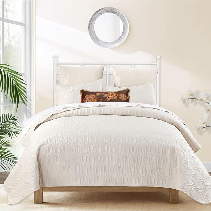 Querencia Luxury Velvet Quilt Set King Size Ivory White