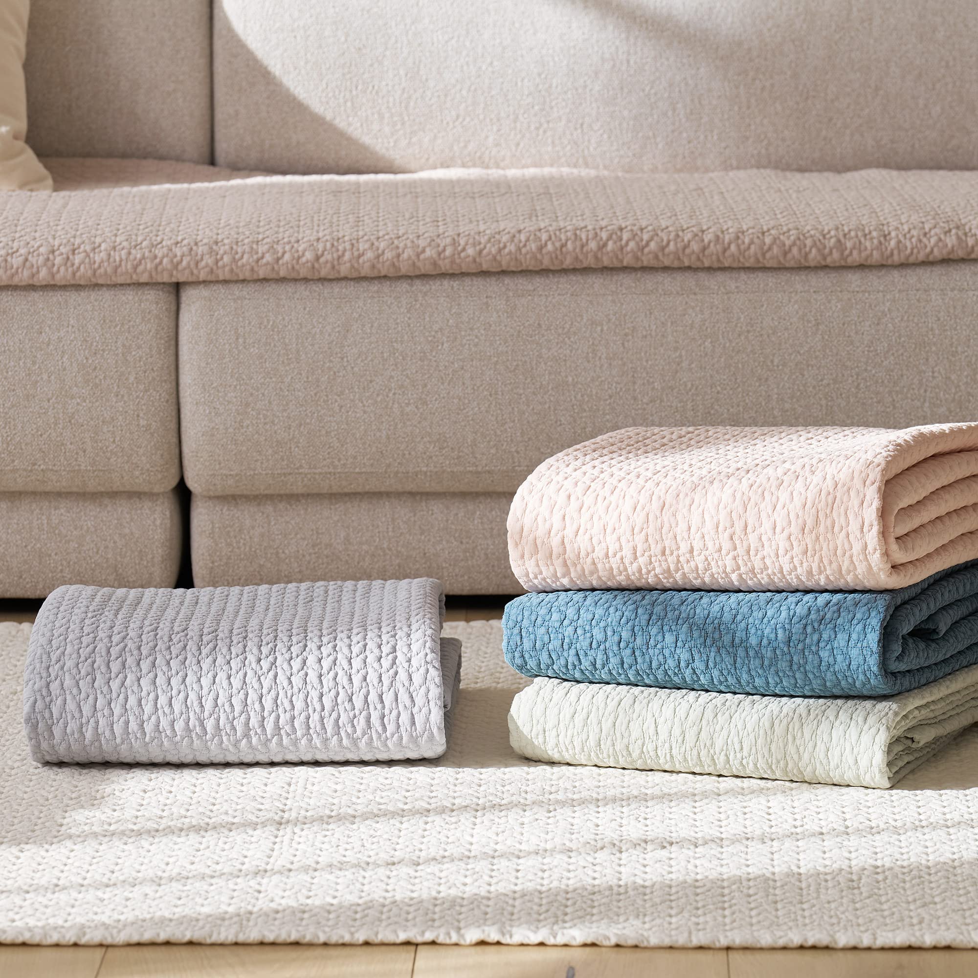 Amazon｜【Roomnhome】ピグメントスプレッドパッド キルティング
