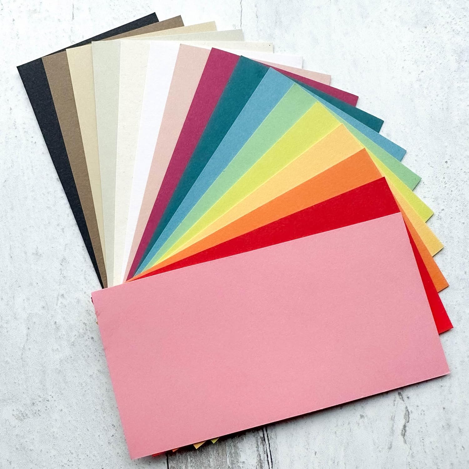 Recyled papier en kraftpapier voorbeelden | We Love Recycled