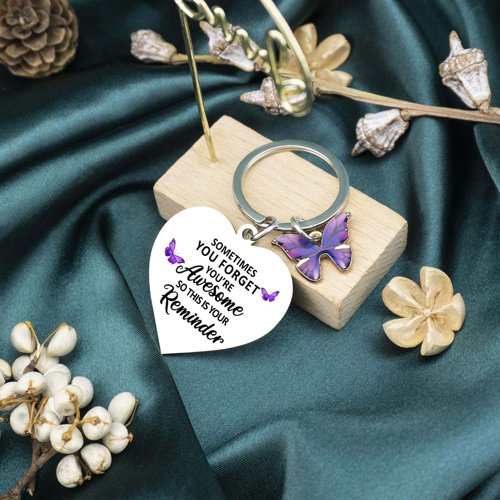 Regalos de mariposa para mujer, pequeños llaveros para mujer, aliento inspirador a veces te olvidas de que eres impresionante