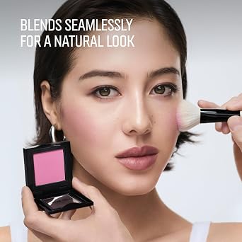 Bobbi Brown Cheek & Powder Brush | Multi-Purpose Brushes for Blending Blush, Bronzer or Powder for Seamless Application