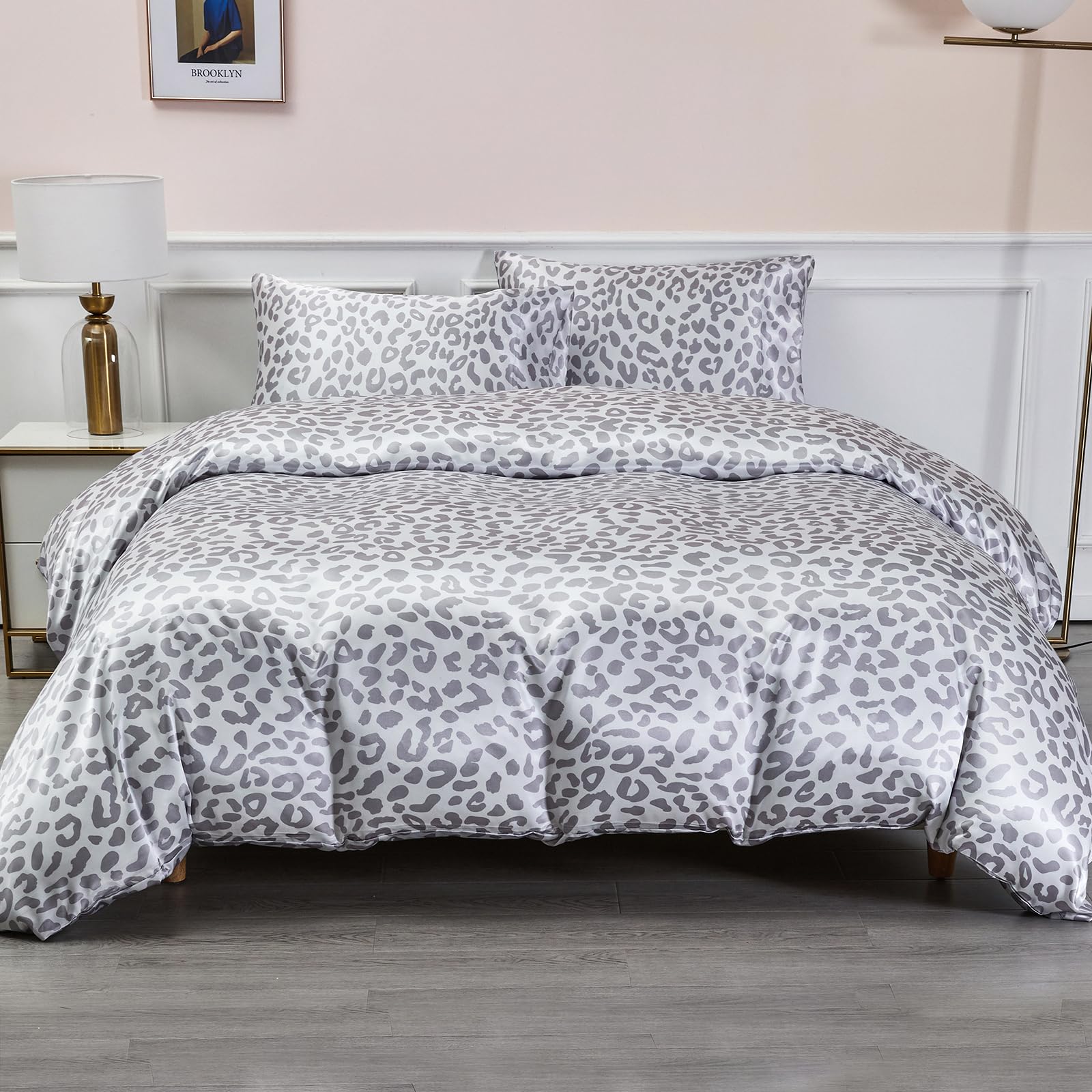 DuShow Satin Duvet Cover Set Double,Grey Leopard 3 Piece Satin Bedding Set (1 Duvet Cover + 2 Pillowcases),Soft Silky Cooling Comforter Cover Set(Leopard,Double)