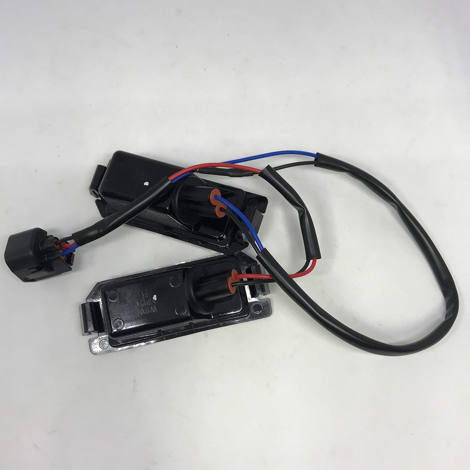 Genuine OEM 92501-2K000 Rear License Plate Lamp / 925012K000 for Kia Soul 2010-2013