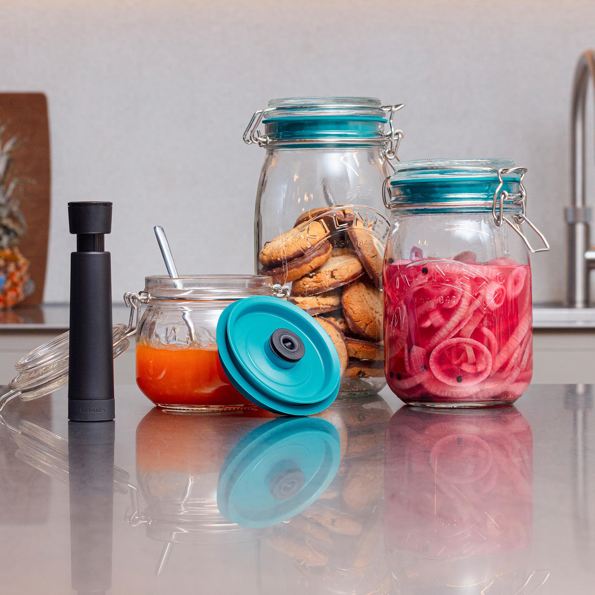 Airtender Lot de 4 couvercles sous vide avec pompe pour bocaux - Profitez des aliments frais jusqu'à 5 fois plus longtemps - Passe au lave-vaisselle - Inodore et neutre au goût