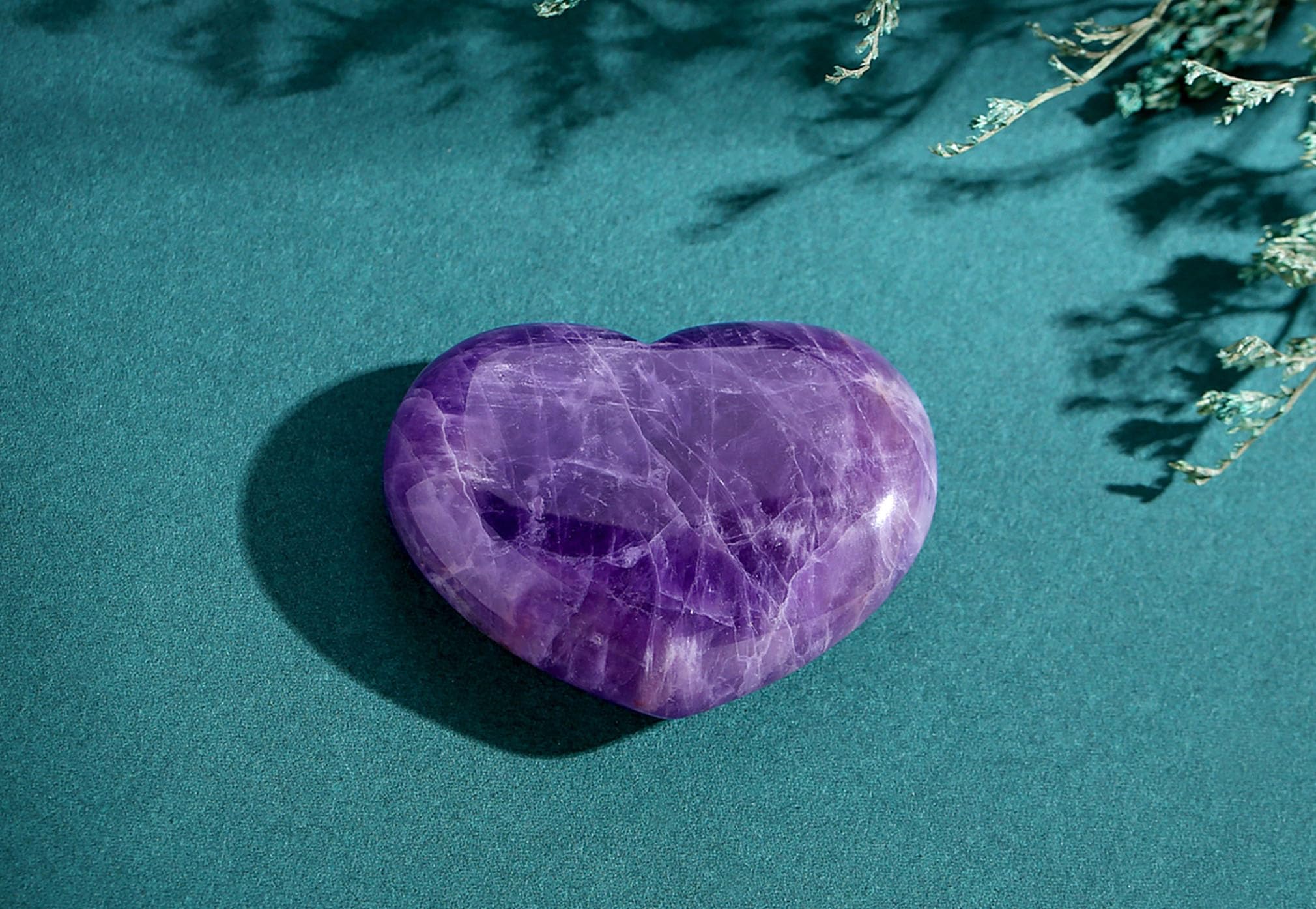 GUJOXILA 1.8" Amethyst Crystal Heart Crystals Gifts for Women Gemstones Ornaments Polished Nature Protection Reiki Balancing Spiritual Meditation Stones - Image 2