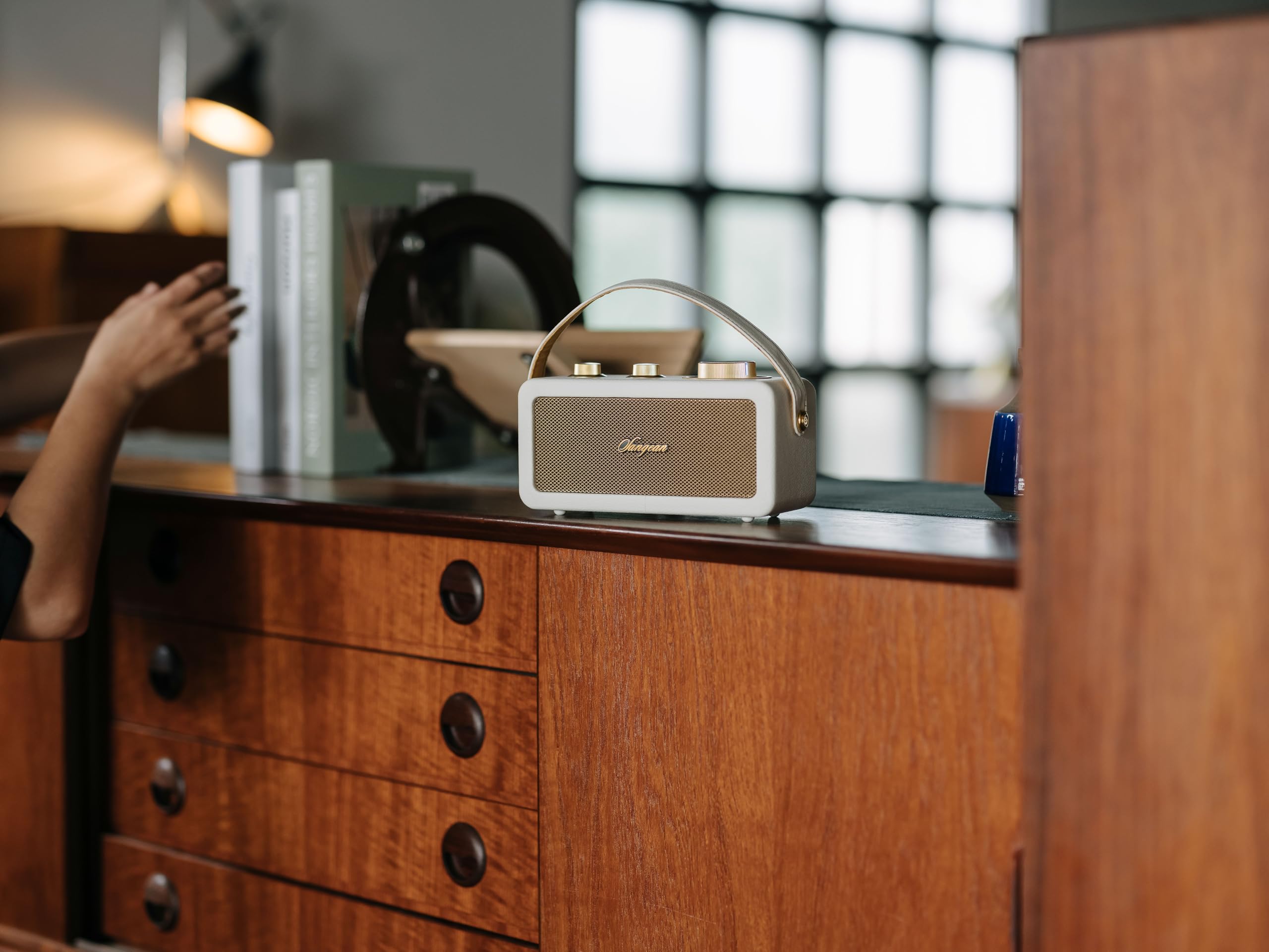 Sangean RA-101 Radio sans Fil FM Bluetooth, AUX Rechargeable Ivoire, Or