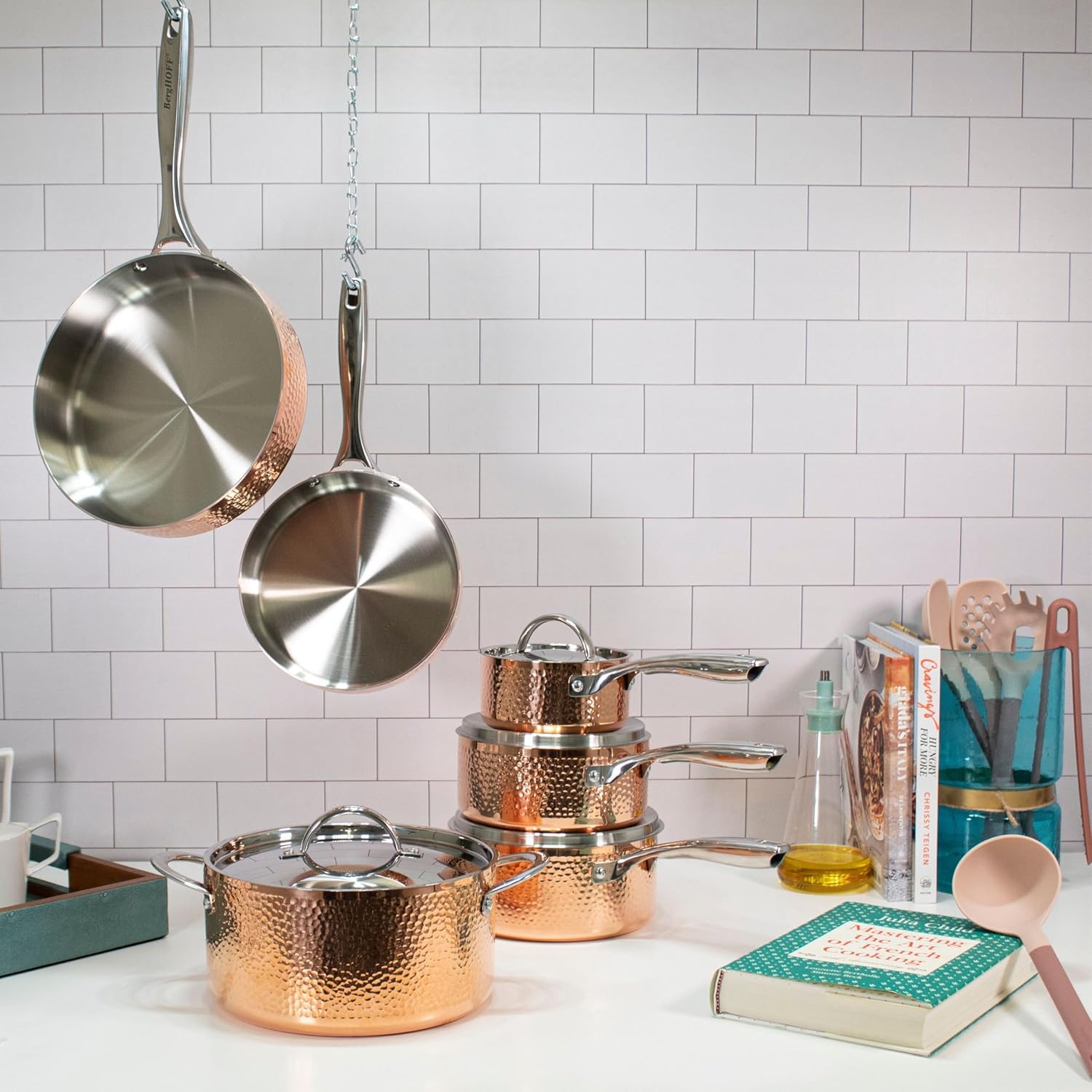 BergHOFF Vintage Tri-Ply Copper 9.5in Dutch Oven 5.75qt. With Matching Lid, Hammered, Long Ergonomic Shaped Handle, 3-layer Base, Gold