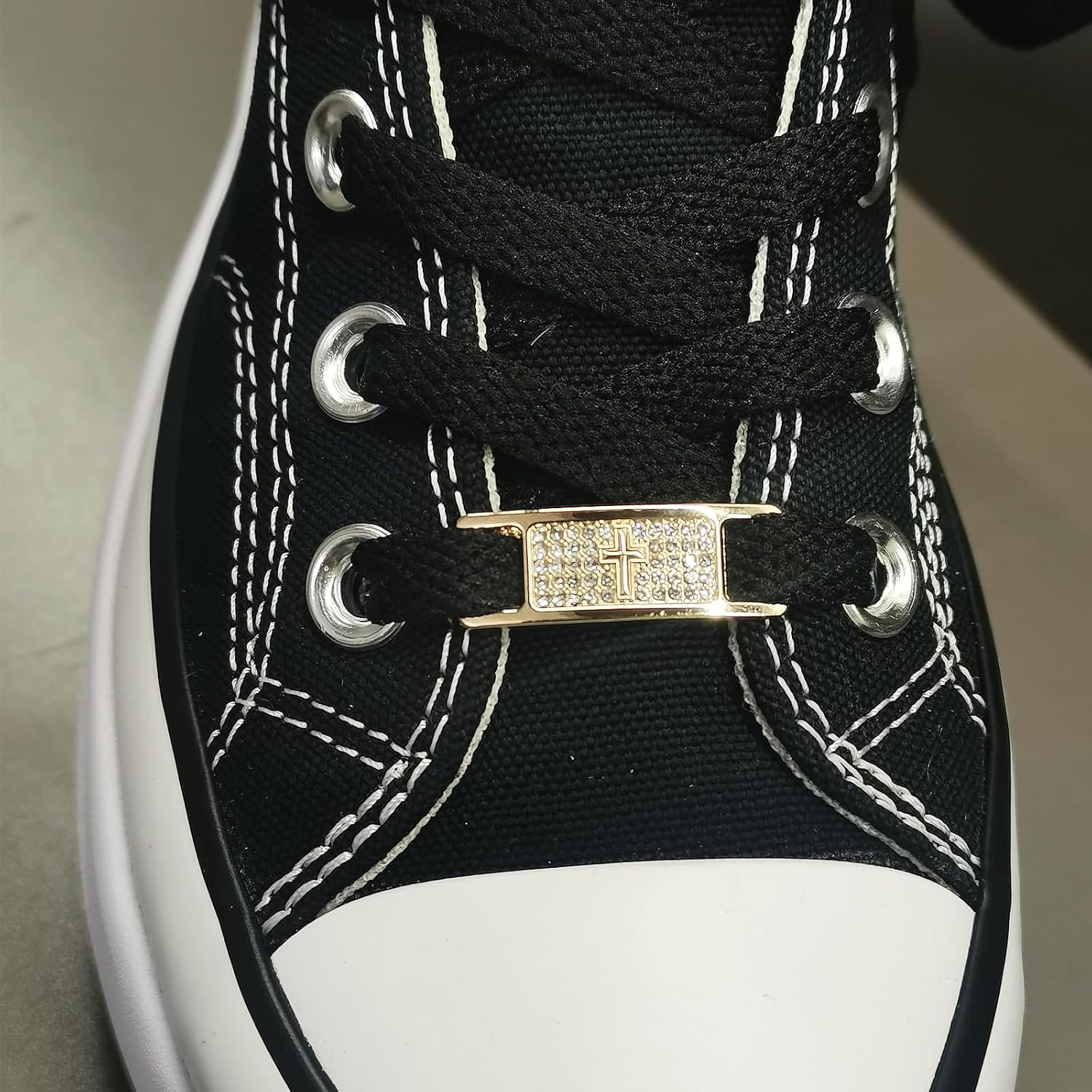 Zigvert Hip Hop Stylish Shoe Decoration Charms, Bling Diamond Shoe Lace Tag, Shoelaces Buckle for Sneakers, Boots, Runners,1 Pair