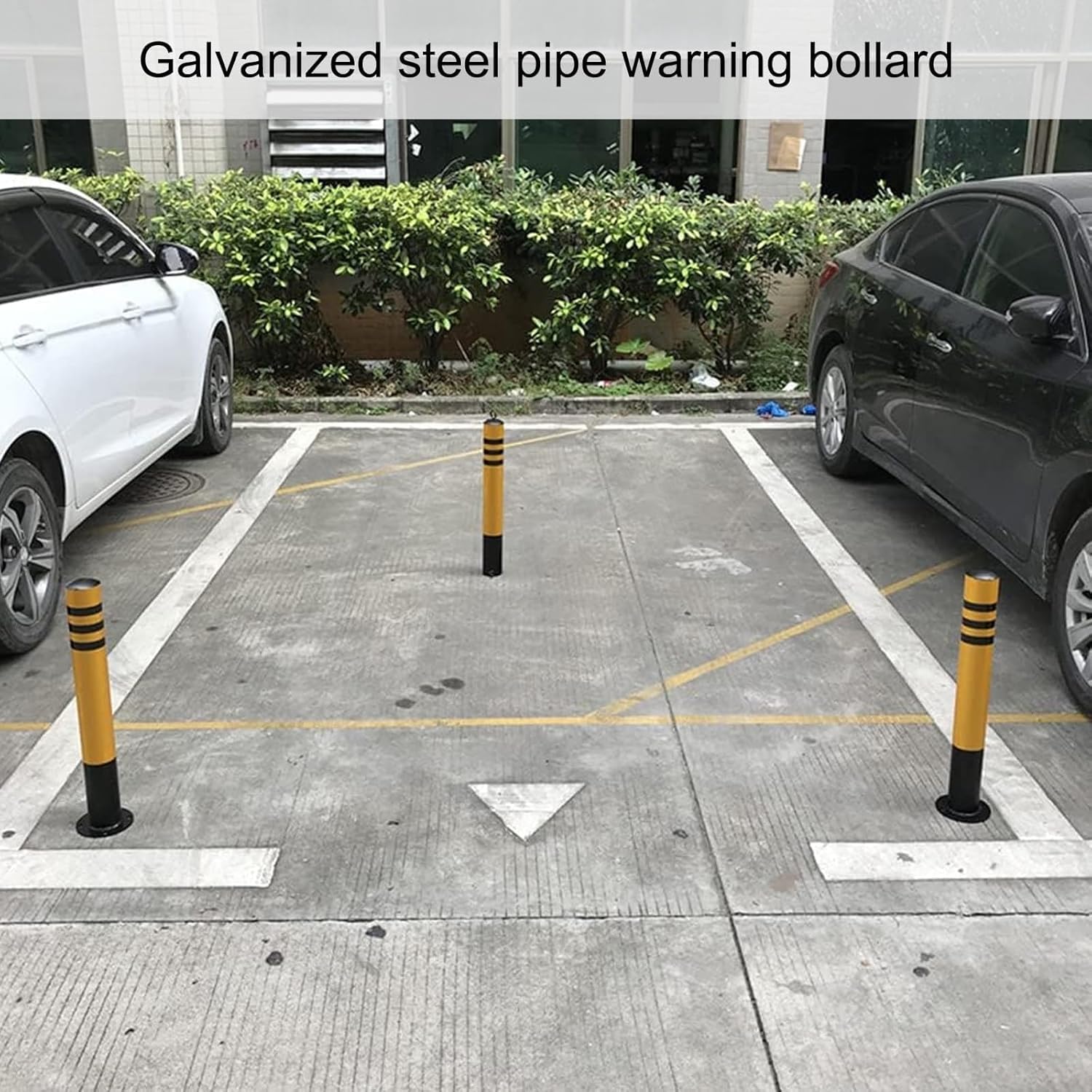 Borne de sécurité réfléchissante avec 4 boulons d'ancrage - Dispositif Anti-Collision pour la signalisation routière et la décoration des allées de Garage (61 x 7,6 cm) -