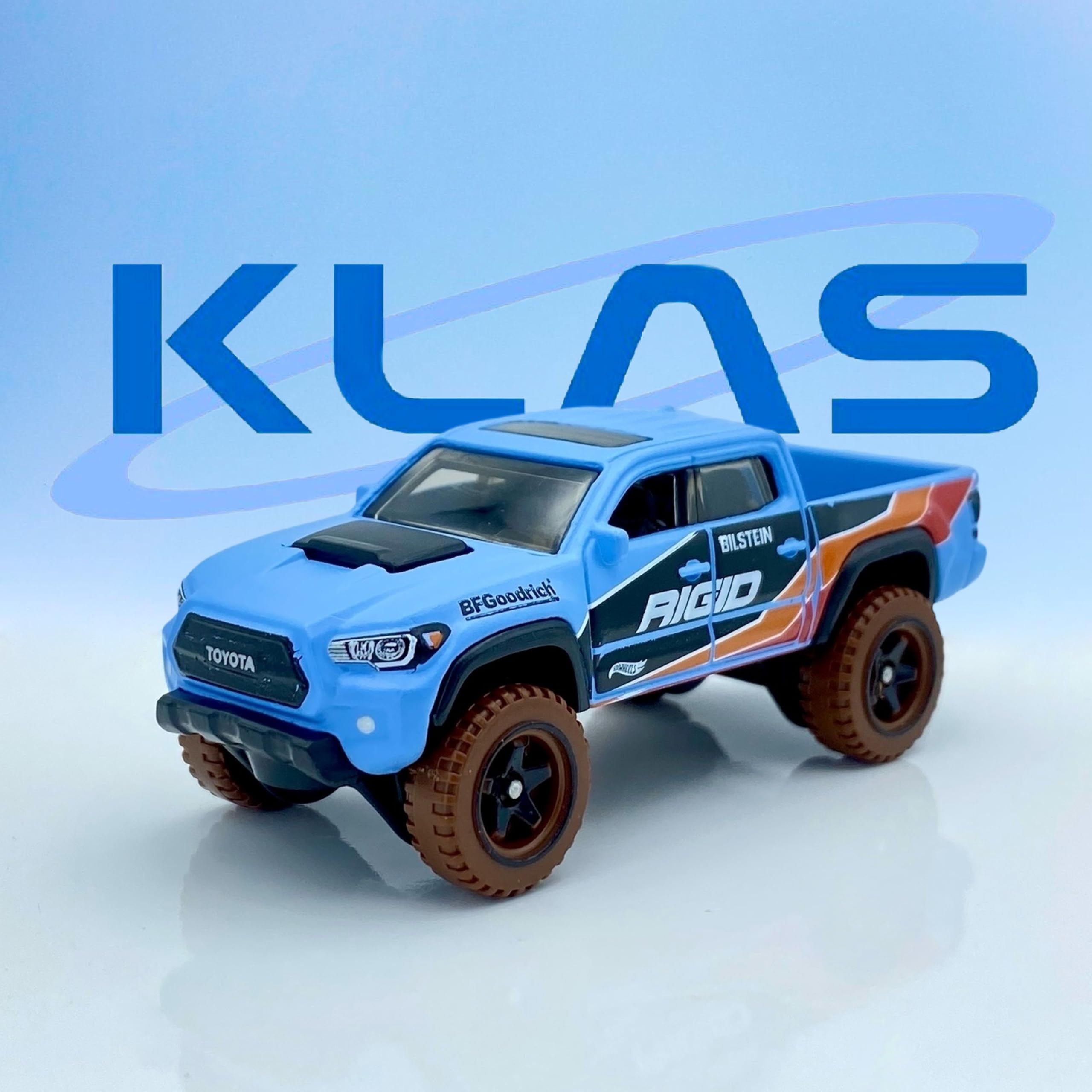 Hot Wheels '20 Toyota Tacoma (Blue, Black, Orange & Red) 4/10 HW