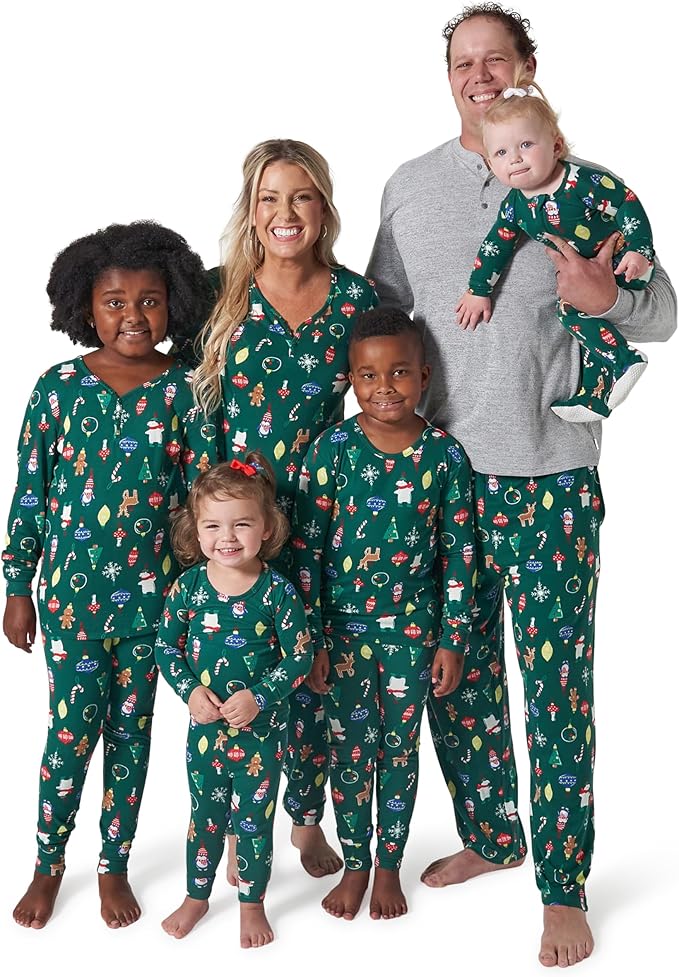 matching-family-christmas-pajamas-style-rave