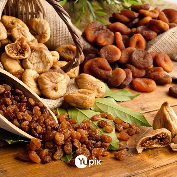 Yupik Dried Diced Mango, 2.2 lb (35.2 oz), Gluten-Free, Vegan, Kosher, Sweetened Tropical Dried Fruits, No Added Sulphites, Fruity Snacks, Ideal for Baking & Topping