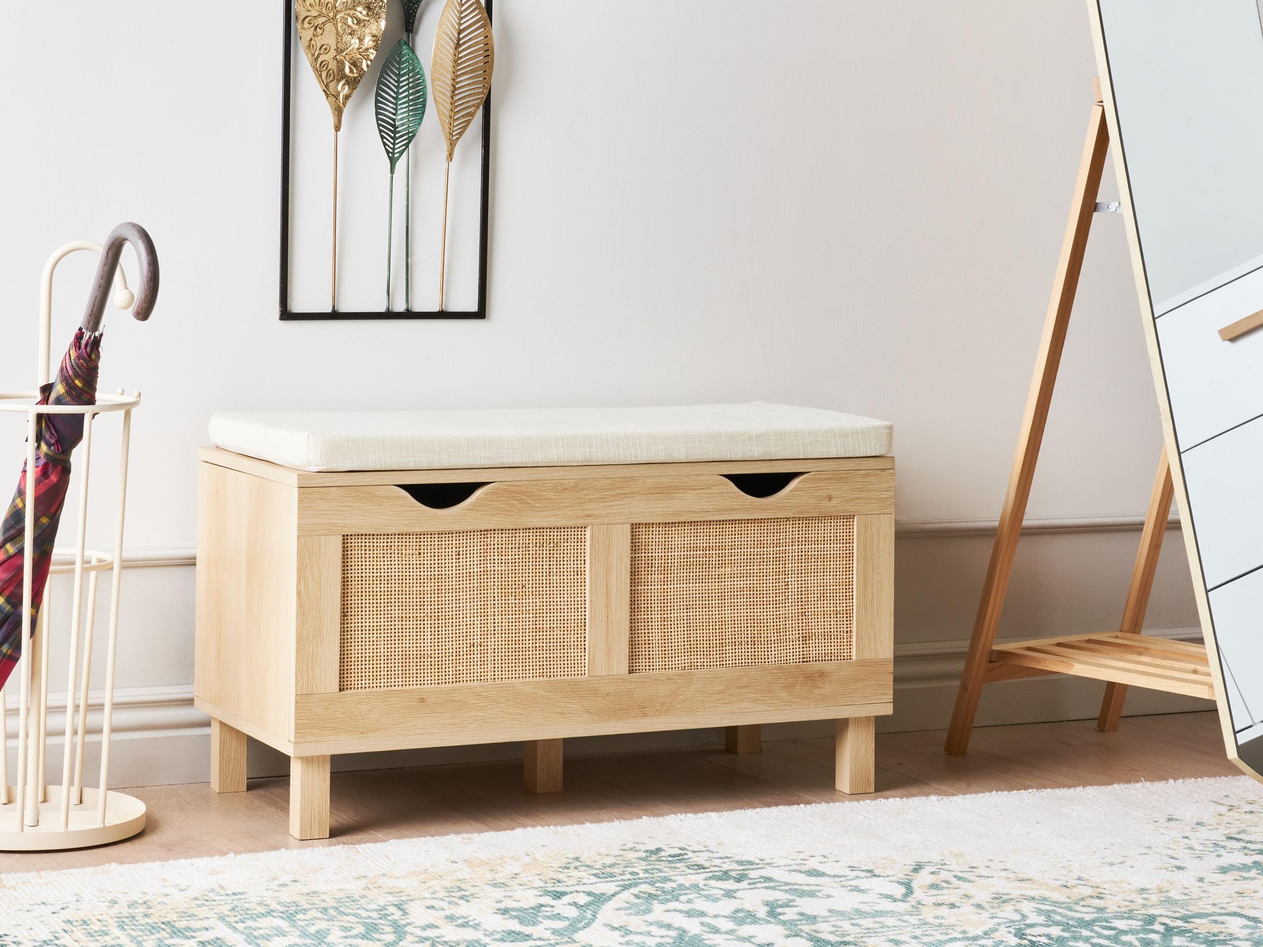 Beliani Banco con almacenaje Boho baúl Madera frentes Trenzados Madera Clara Washington