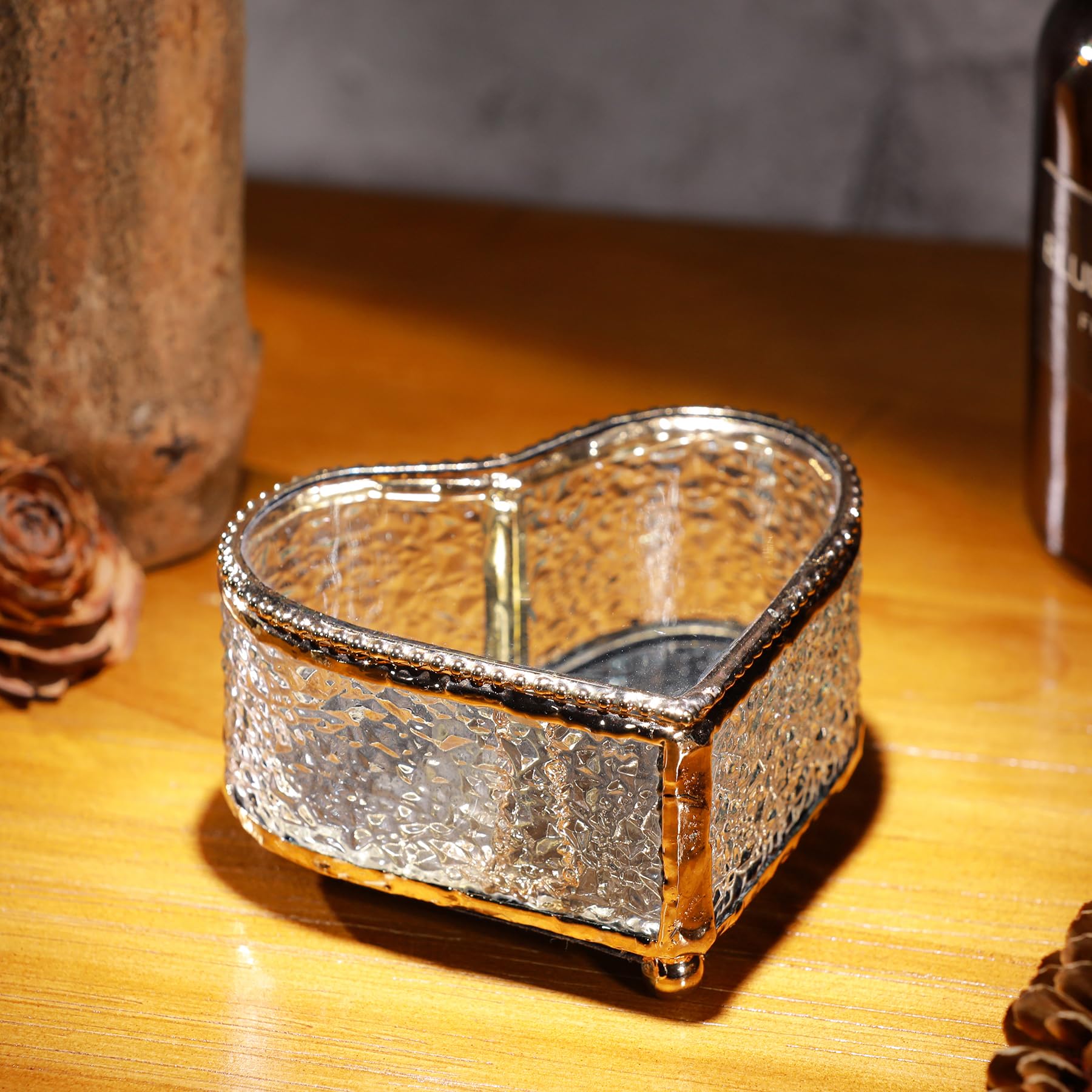 Joyero de cristal de diamante en forma de corazón, 4 x 3.6 x 2.1 pulgadas, caja de recuerdo, puede almacenar anillos, accesorios, etc. (dorado)