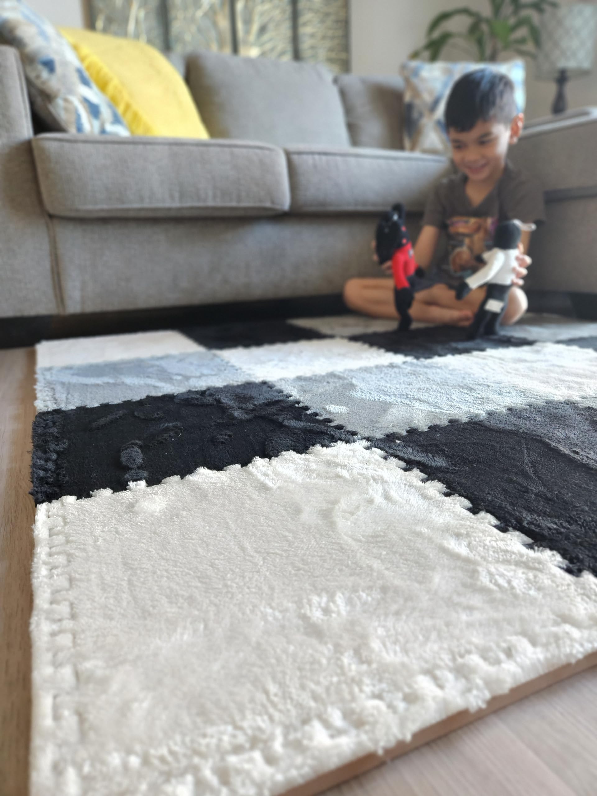 CARPETBOX - Large 16 Piece Square Plush Puzzle Foam Floor Mat Thickened Interlocking Carpet Tiles with Padding for Toddler Baby Playroom - Anti Slip Fluffy Crawling Jigsaw Flooring Playmats Like Rugs