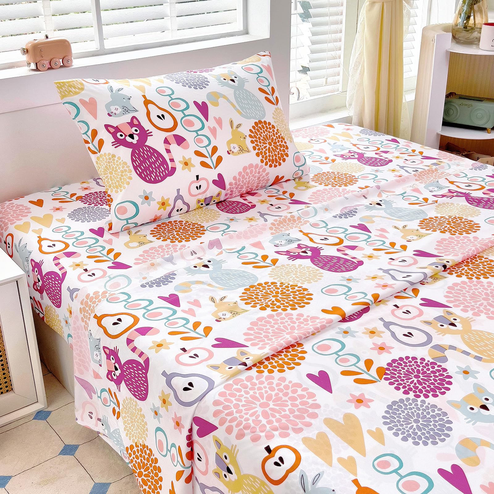 Twin Sheet Set Kids - Kitty 3 Pieces Soft Microfiber Cartoon Style Bedsheets for Boys Girls Teens, Oeko TEX Breathable 15 Inch Deep Pocket Sheets(2D World Cat)