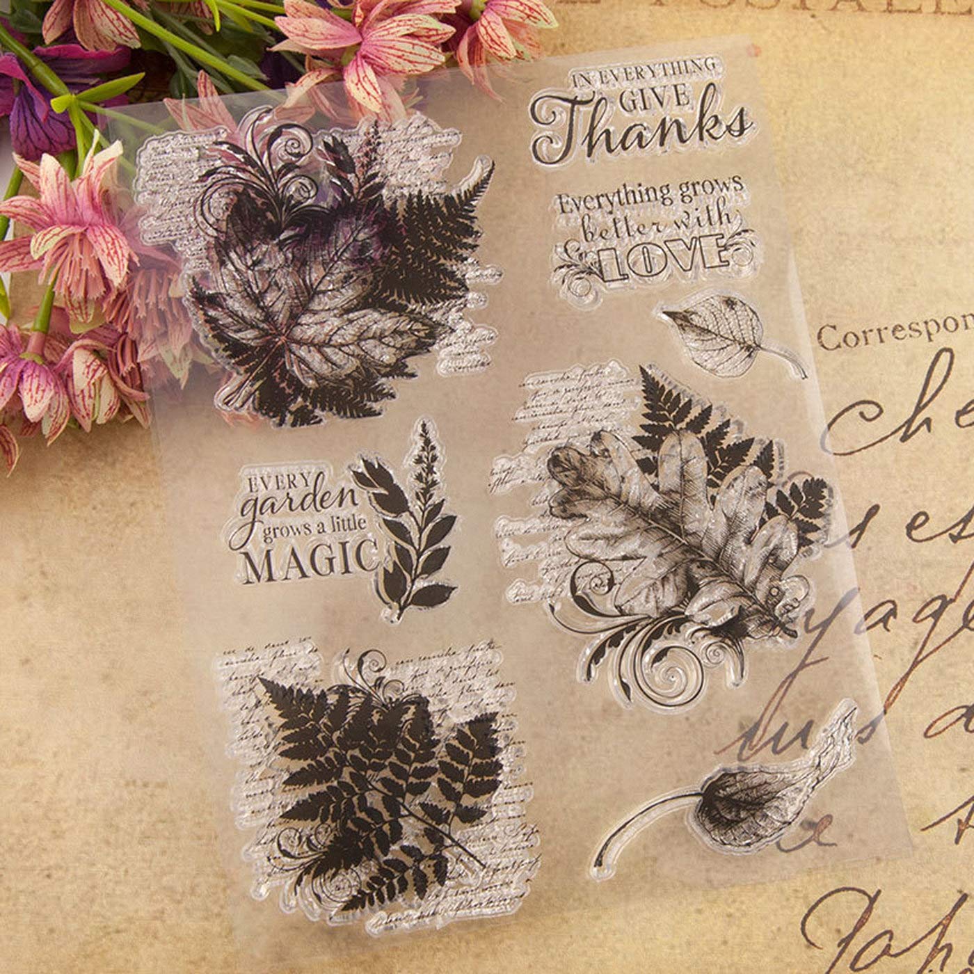 Arrietty Timbri trasparenti con foglie diverse, con scritta in lingua inglese Thank Grows with Love, per realizzare biglietti, decorazioni e scrapbooking fai