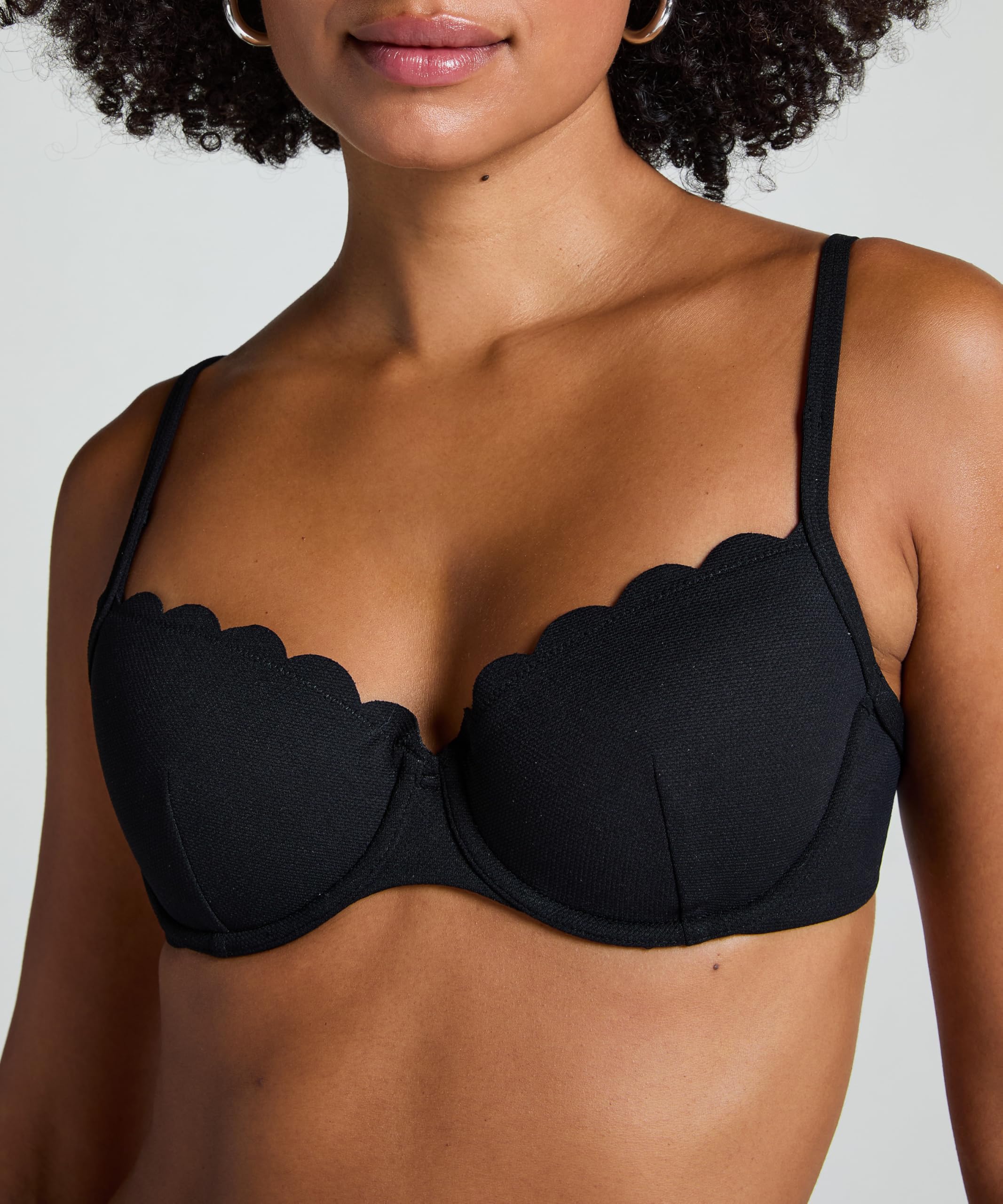 HUNKEMÖLLER Wattiertes Bügel-Bikinioberteil Scallop