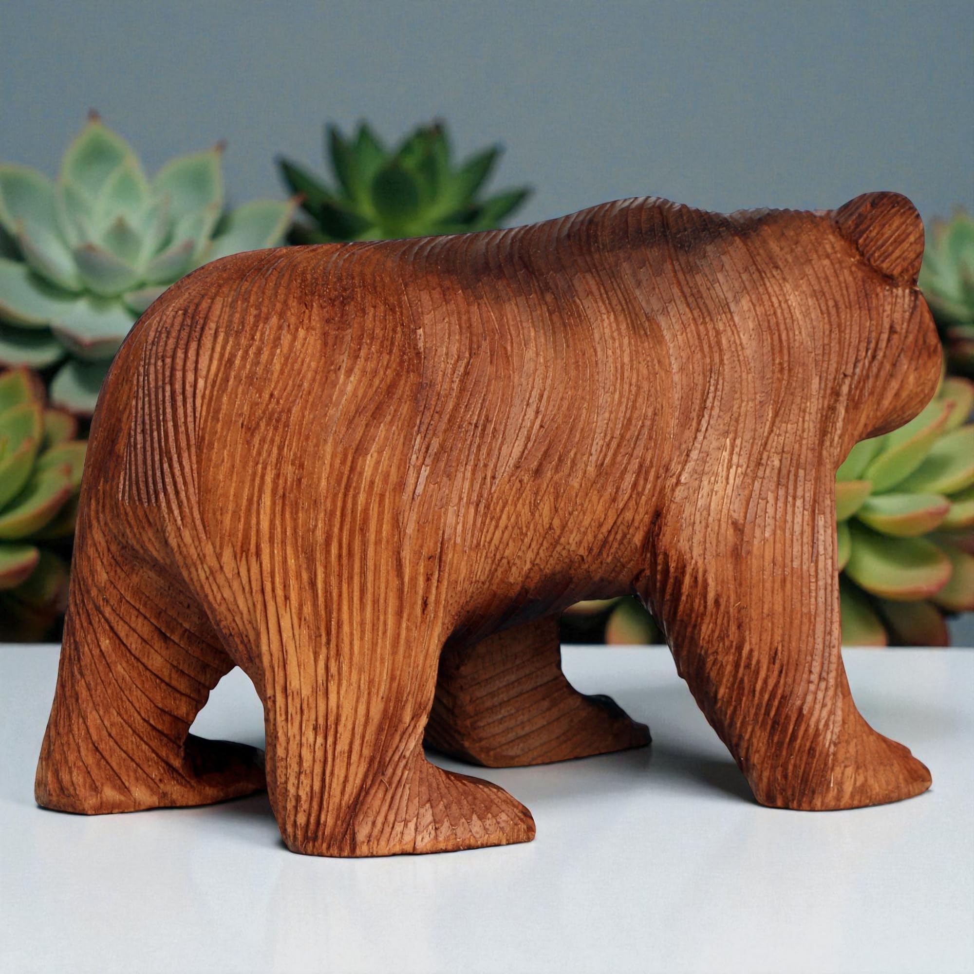 Grizzly Bär - aus Holz in Handarbeit geschnitzt Geschenk-Idee zur Deko Figur Braunbär Statue
