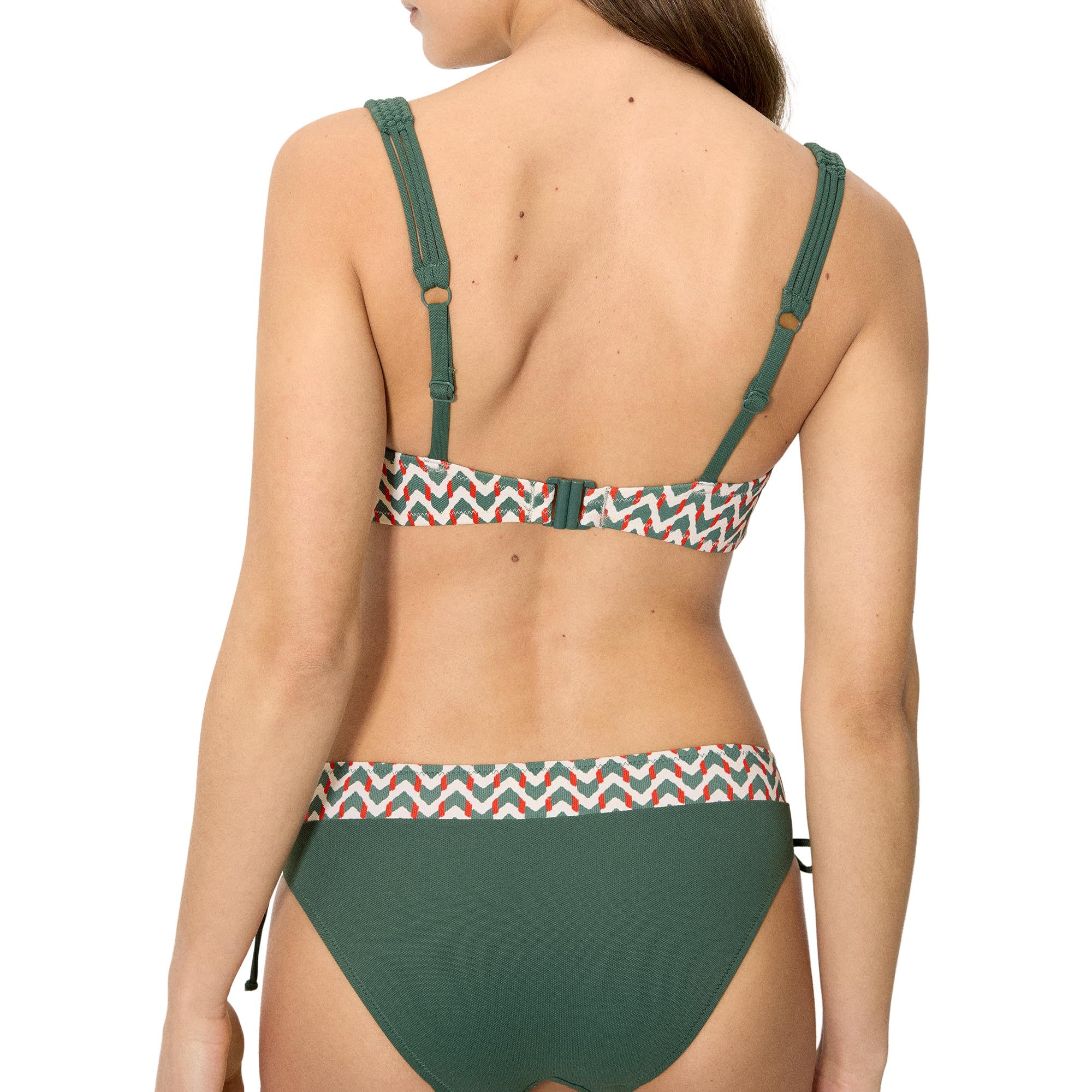 YSABEL MORA. Top Bikini Triángulo Micropiqué Estampado Coral Copa B. Sin Aro con Relleno Extraíble. Tirantes Regulables. Colección Sunset.