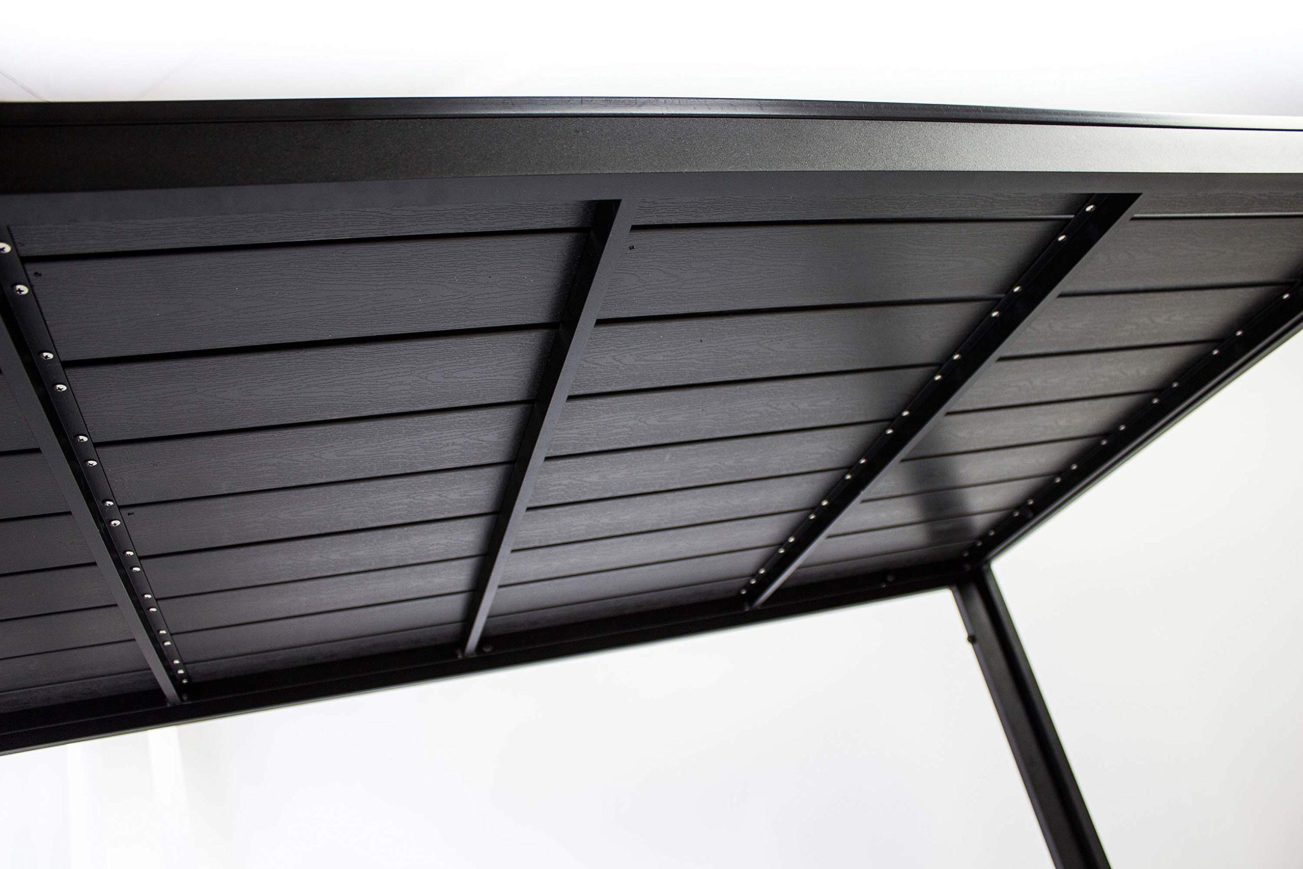 AVANTI TRENDSTORE - Limana - Tavolo da giardino con telaio in metallo e piano tavolo in Polywood. Disponibile in 2 misure diverse (LAP 150x74x90 cm)