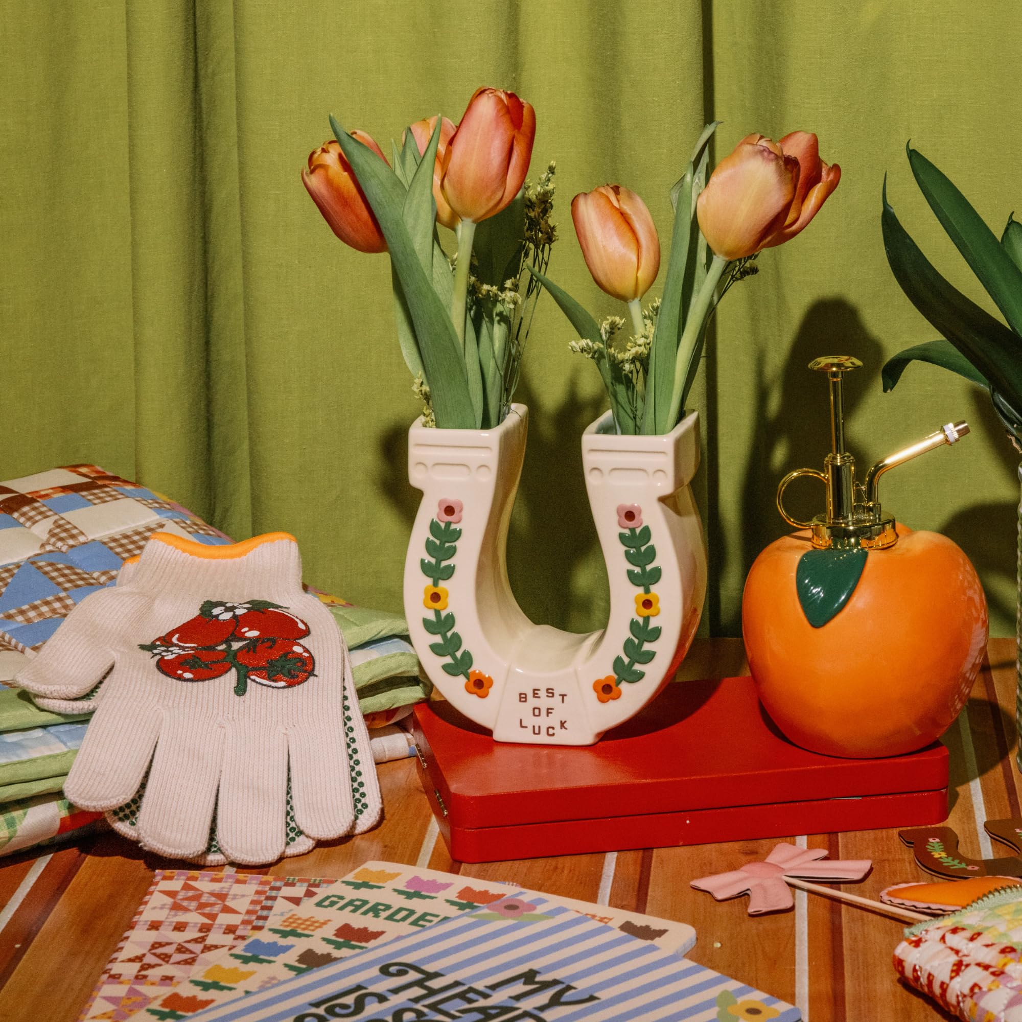 Amazon.com : ban.do Peach-Shaped Plant Mister, Fruit Theme Indoor
