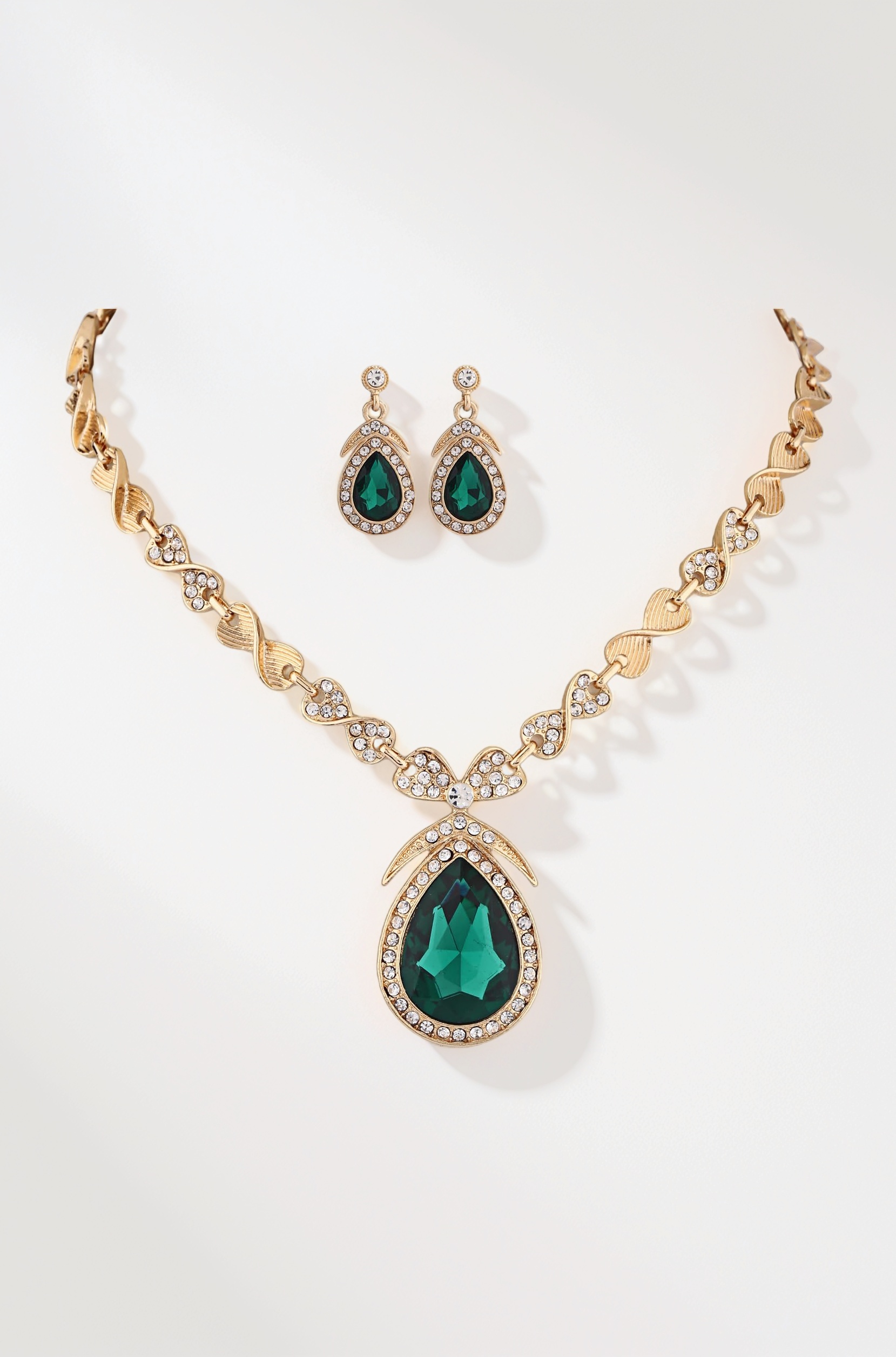 Latest Stylish Design Fancy Crystal Necklace Jewellery Set for Women (15221s)(Green)