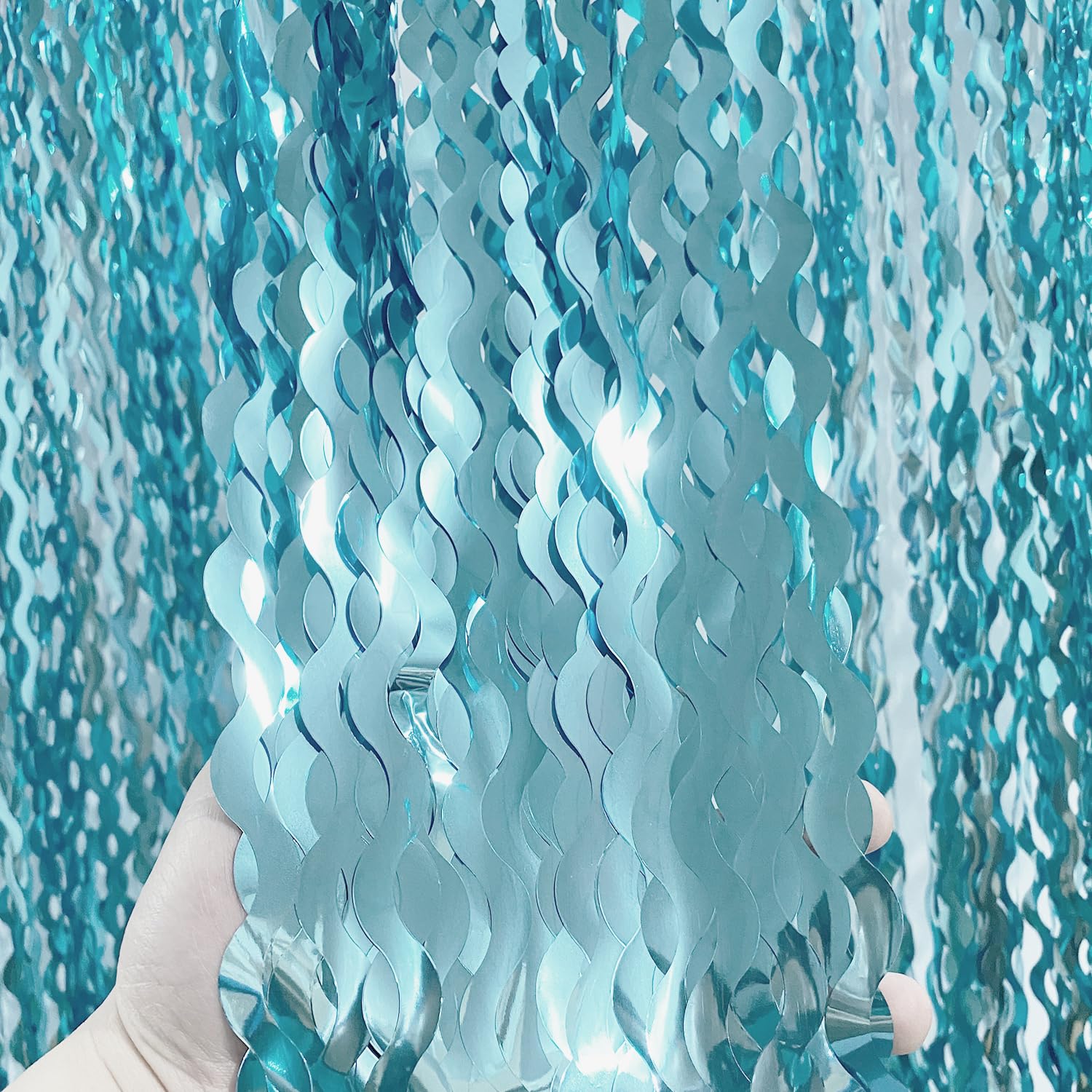 GOER 3.2 ft x 6.5 ft Metallic Tinsel Foil Fringe Curtains Party Photo Backdrop Party Streamers for Birthday,Graduation,New Year Eve Decorations Wedding Decor (1 Pack,Wavy Light Blue)